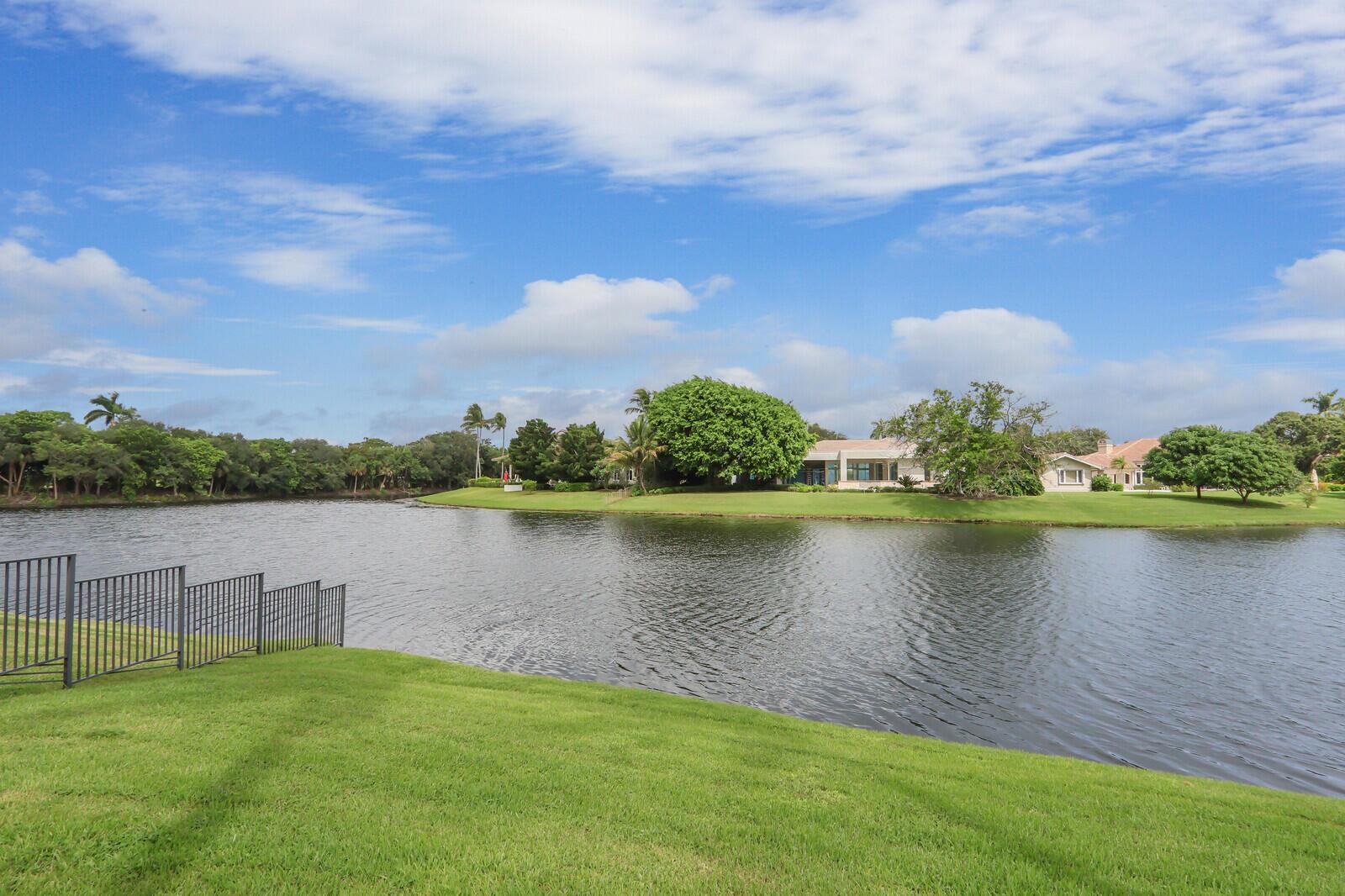 FRENCHMANS CREEK - Residential