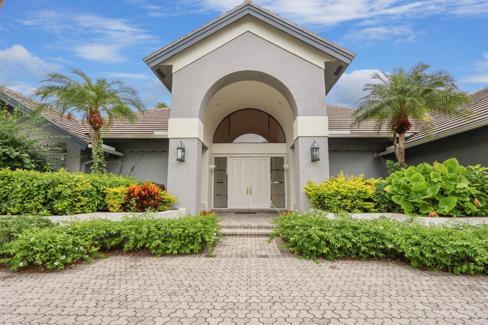 FRENCHMANS CREEK - Residential