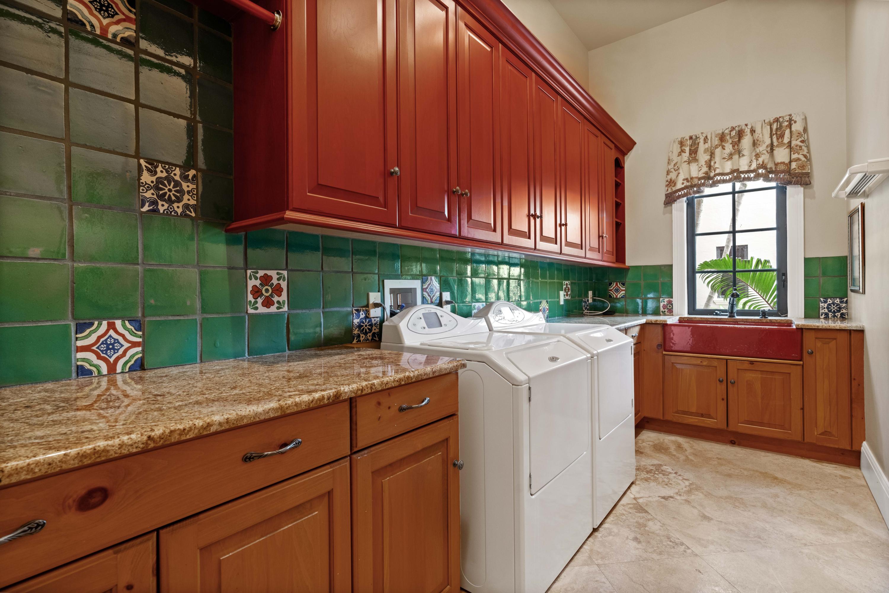 Admirals Cove - Residential