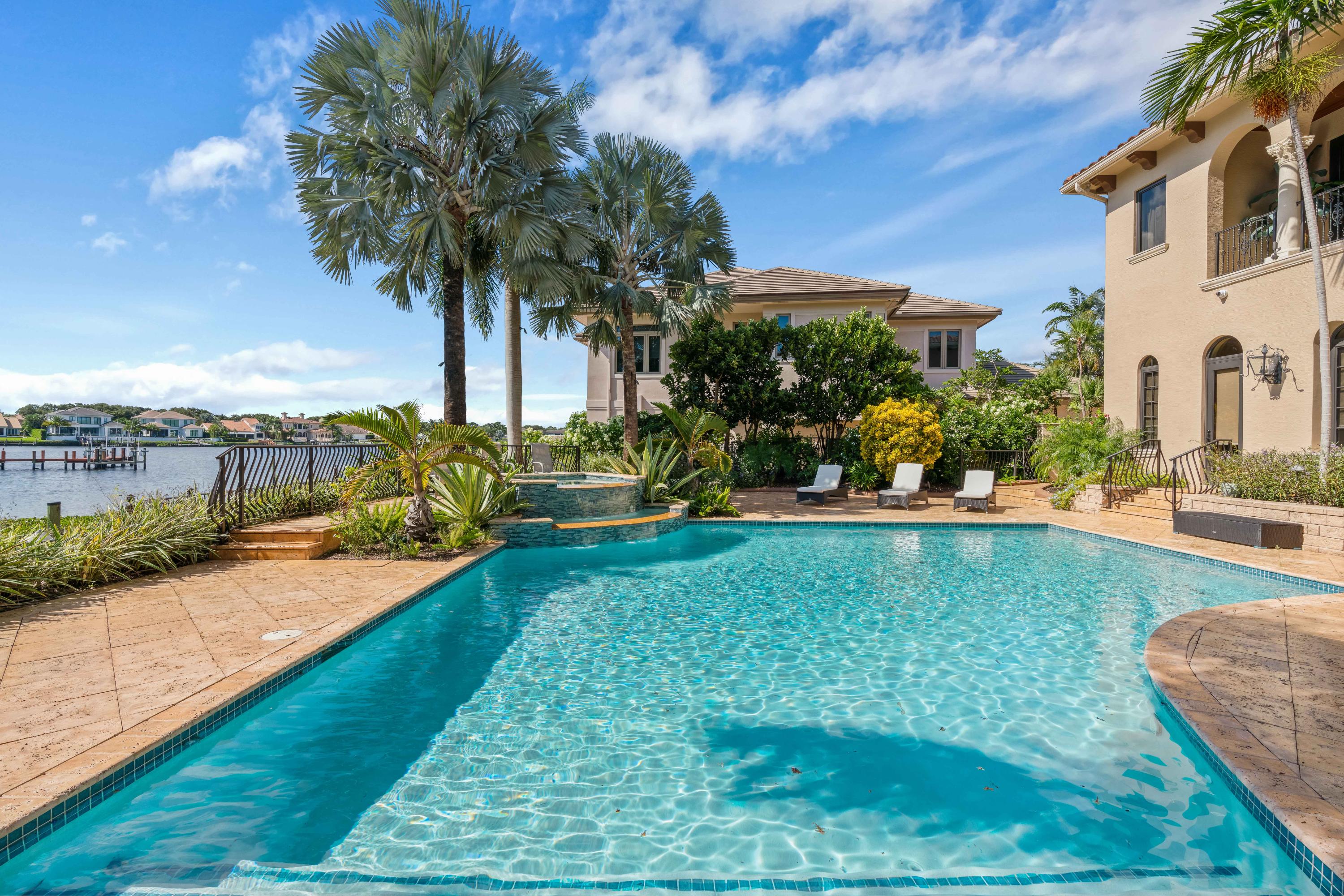 Admirals Cove - Residential