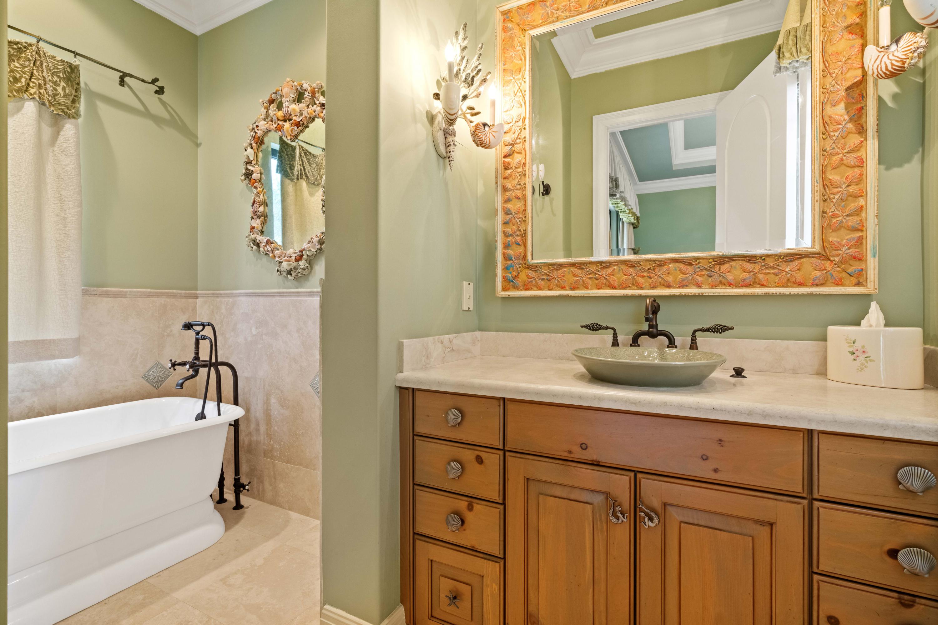 Admirals Cove - Residential
