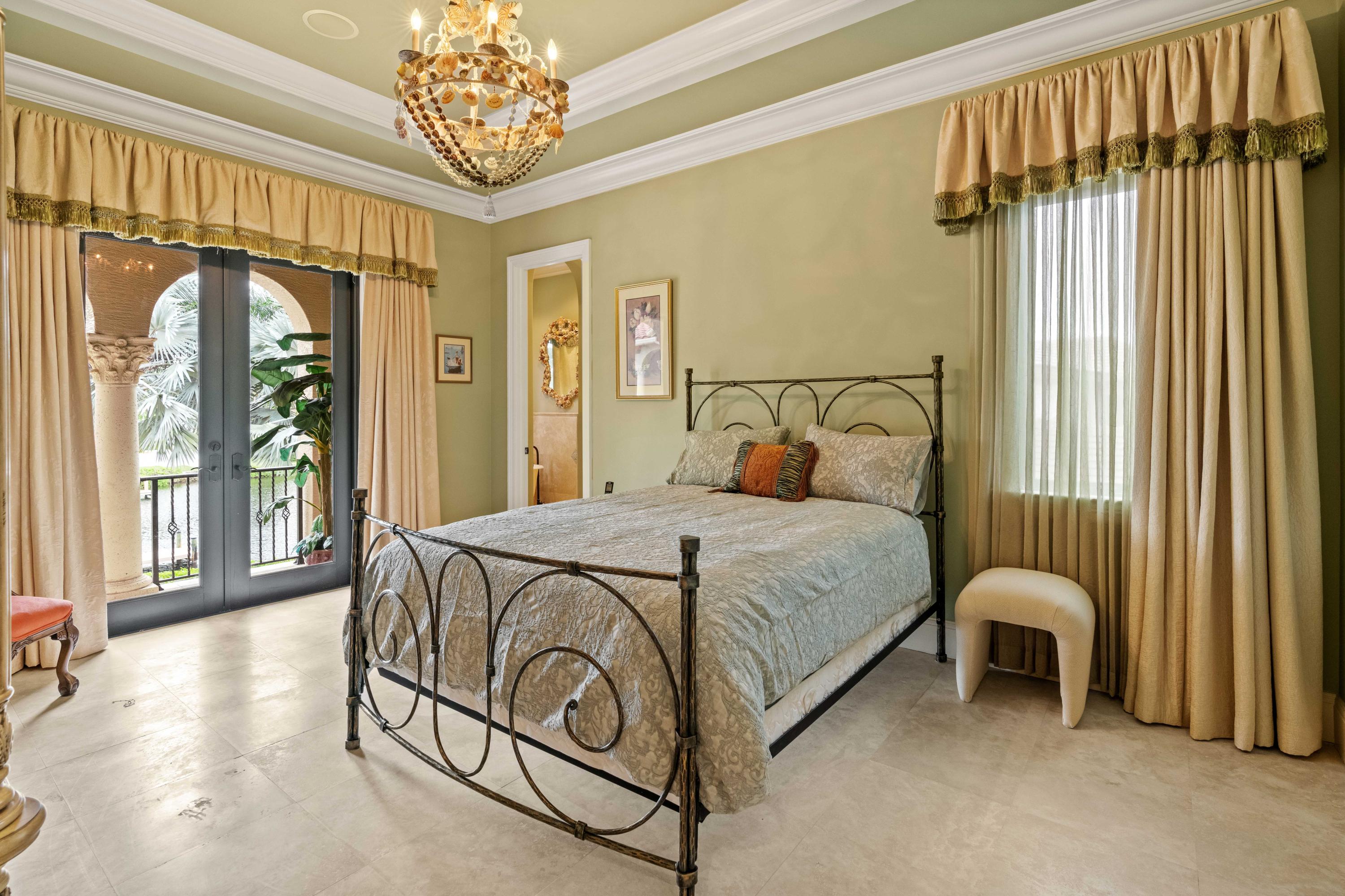 Admirals Cove - Residential