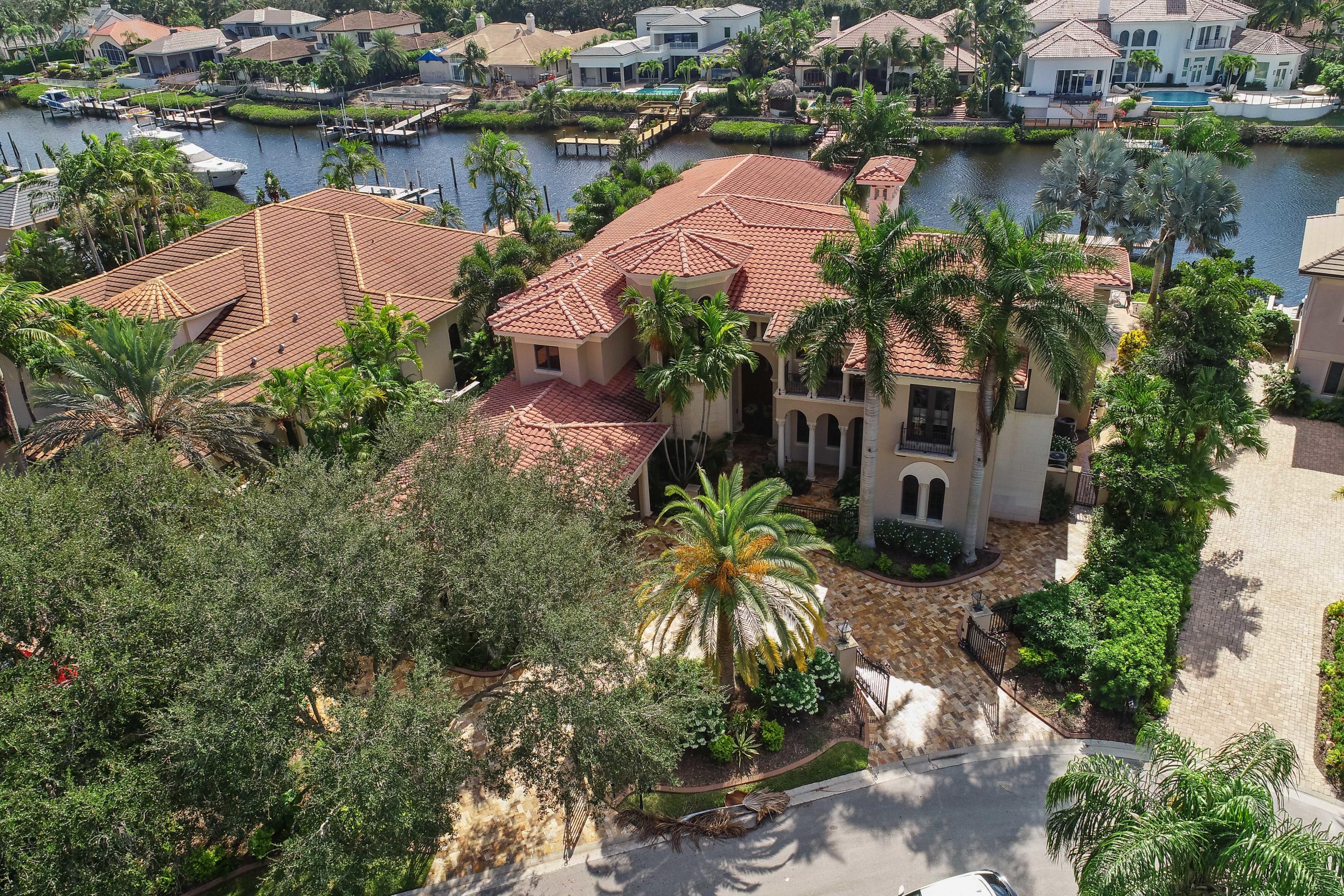 Admirals Cove - Residential