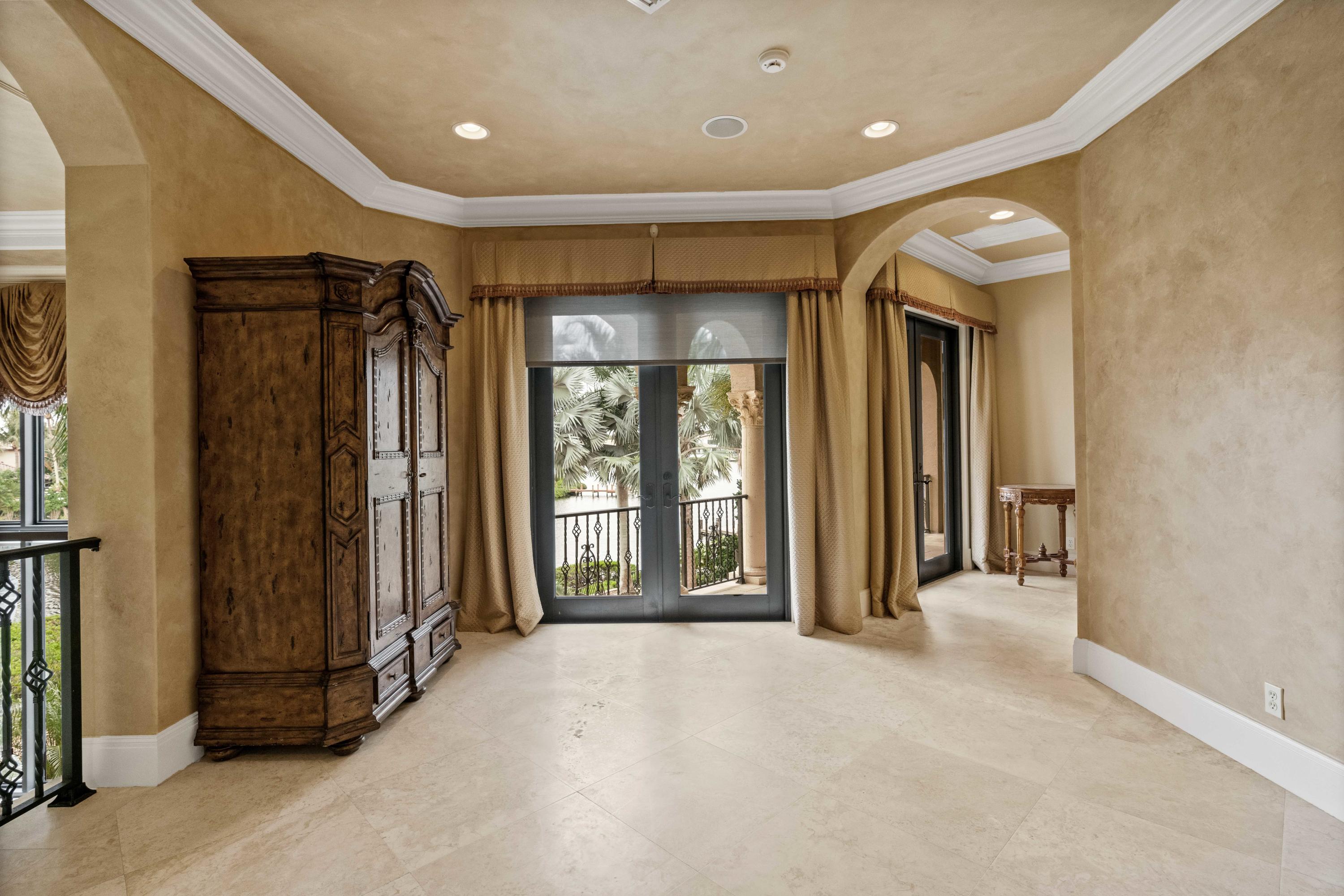 Admirals Cove - Residential