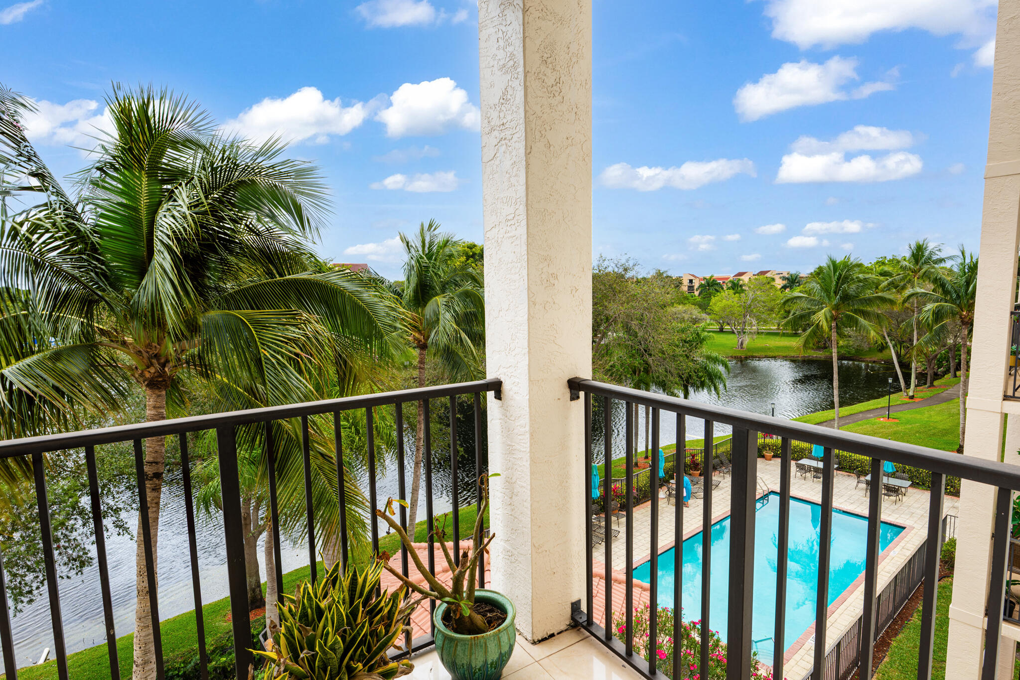ST TROPEZ CONDO - Residential Lease