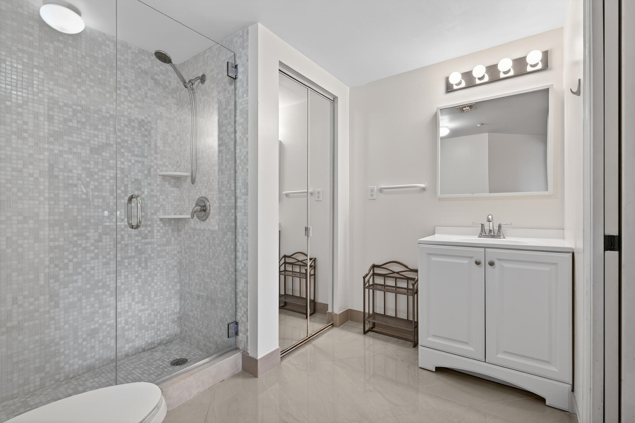 ST TROPEZ CONDO - Residential Lease