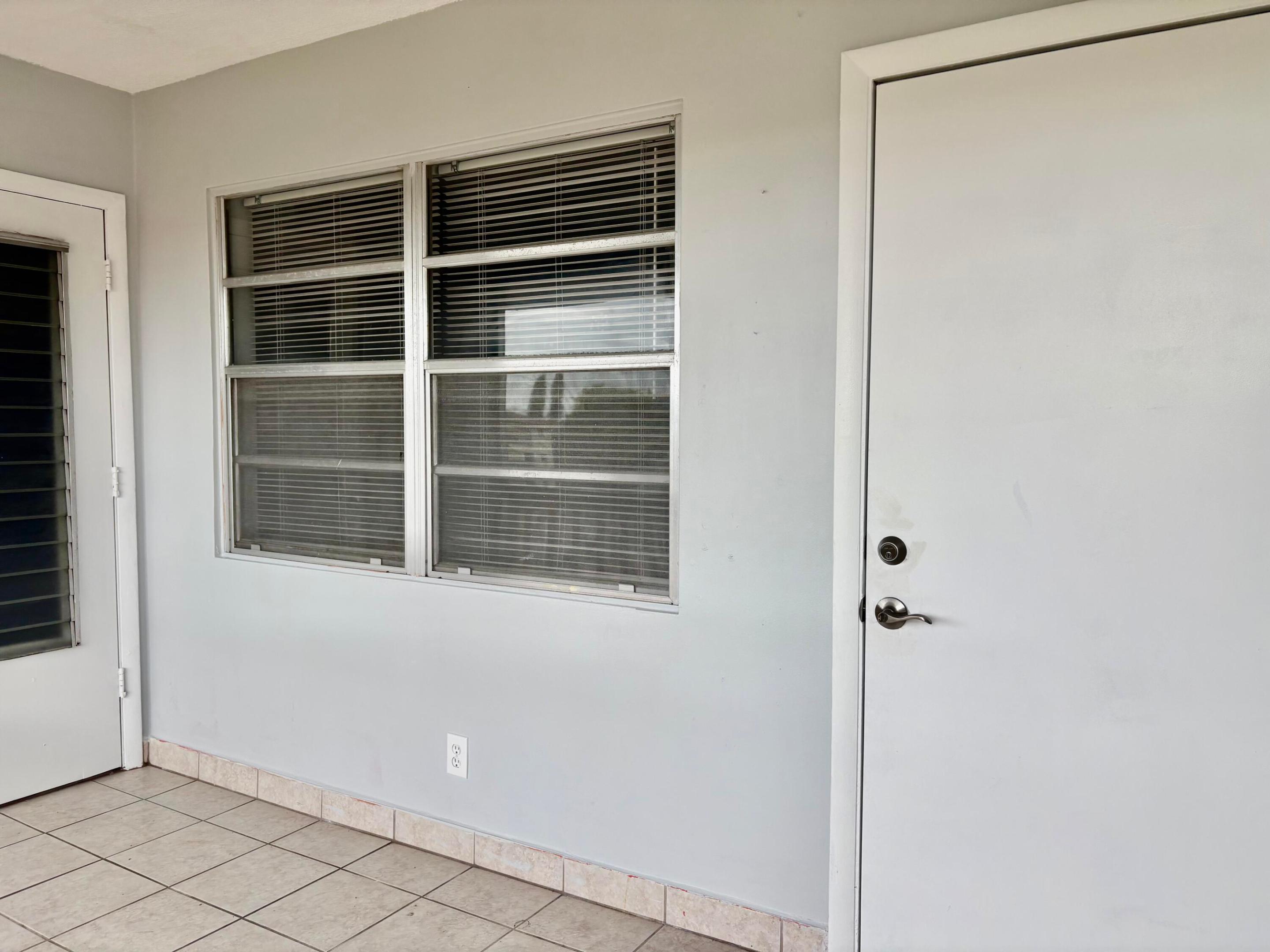Beverly Hills Condominium - Residential Lease