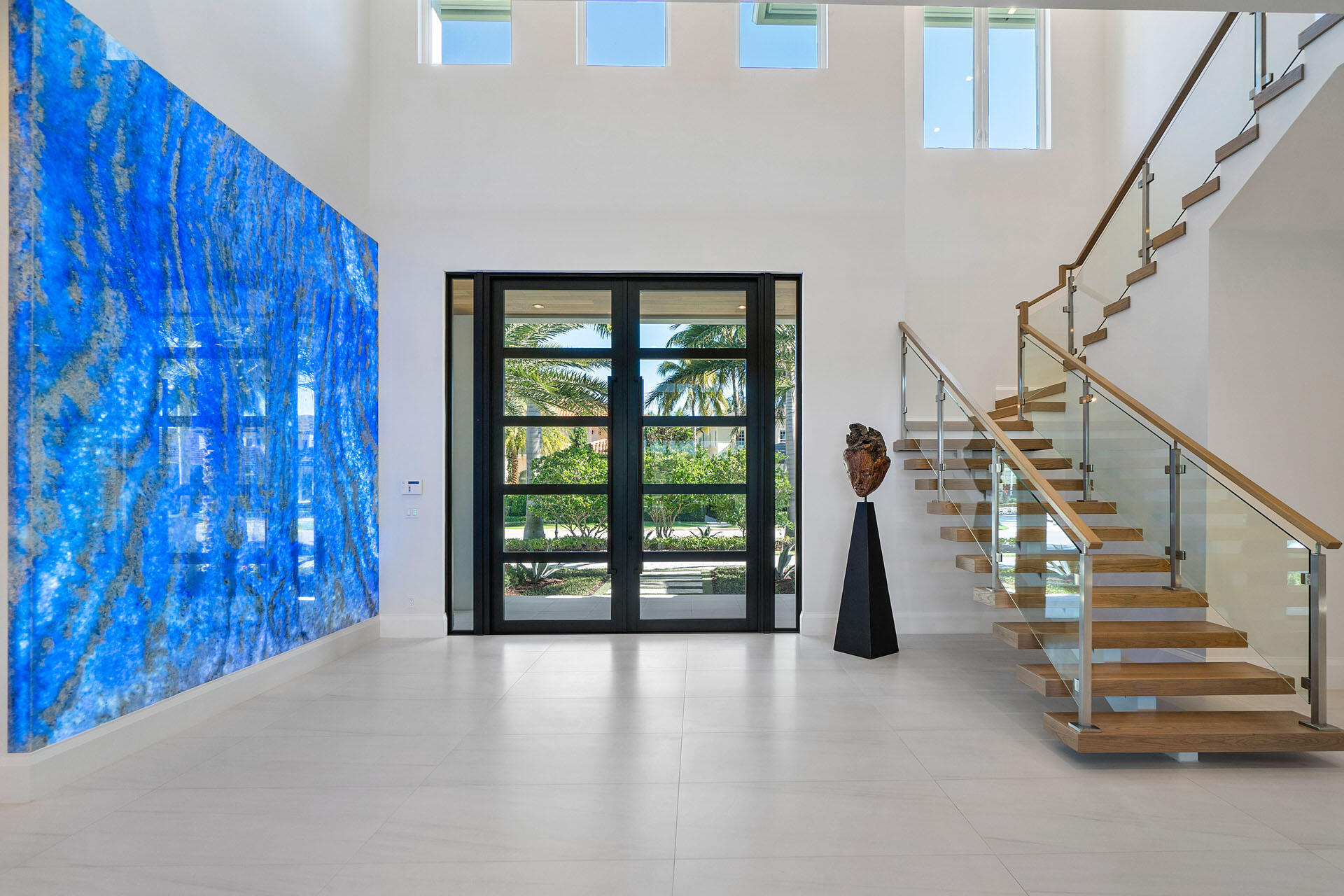 ROYAL PALM YACHT & COUNTRY CLUB - Residential