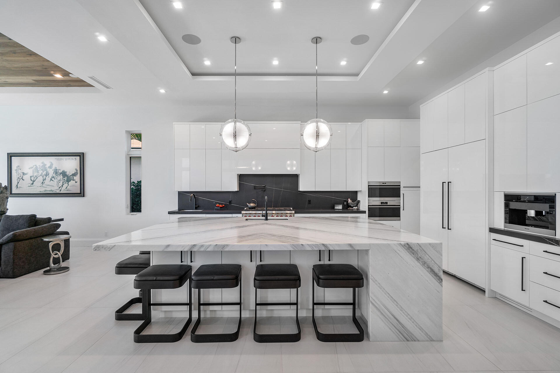ROYAL PALM YACHT & COUNTRY CLUB - Residential