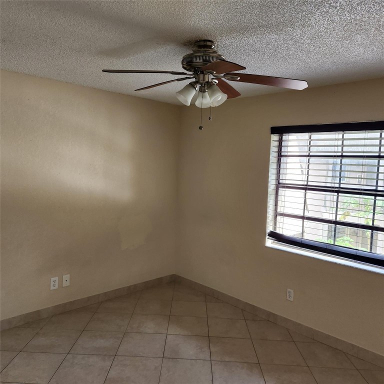 GRENADIER LAKES - Residential