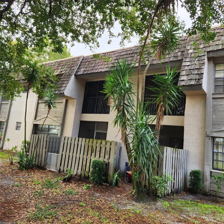 GRENADIER LAKES - Residential