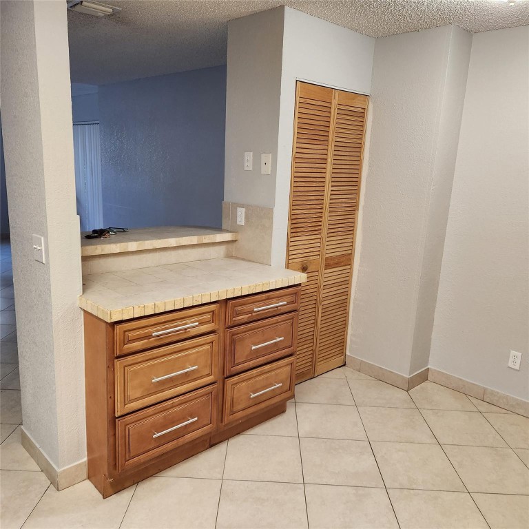 GRENADIER LAKES - Residential
