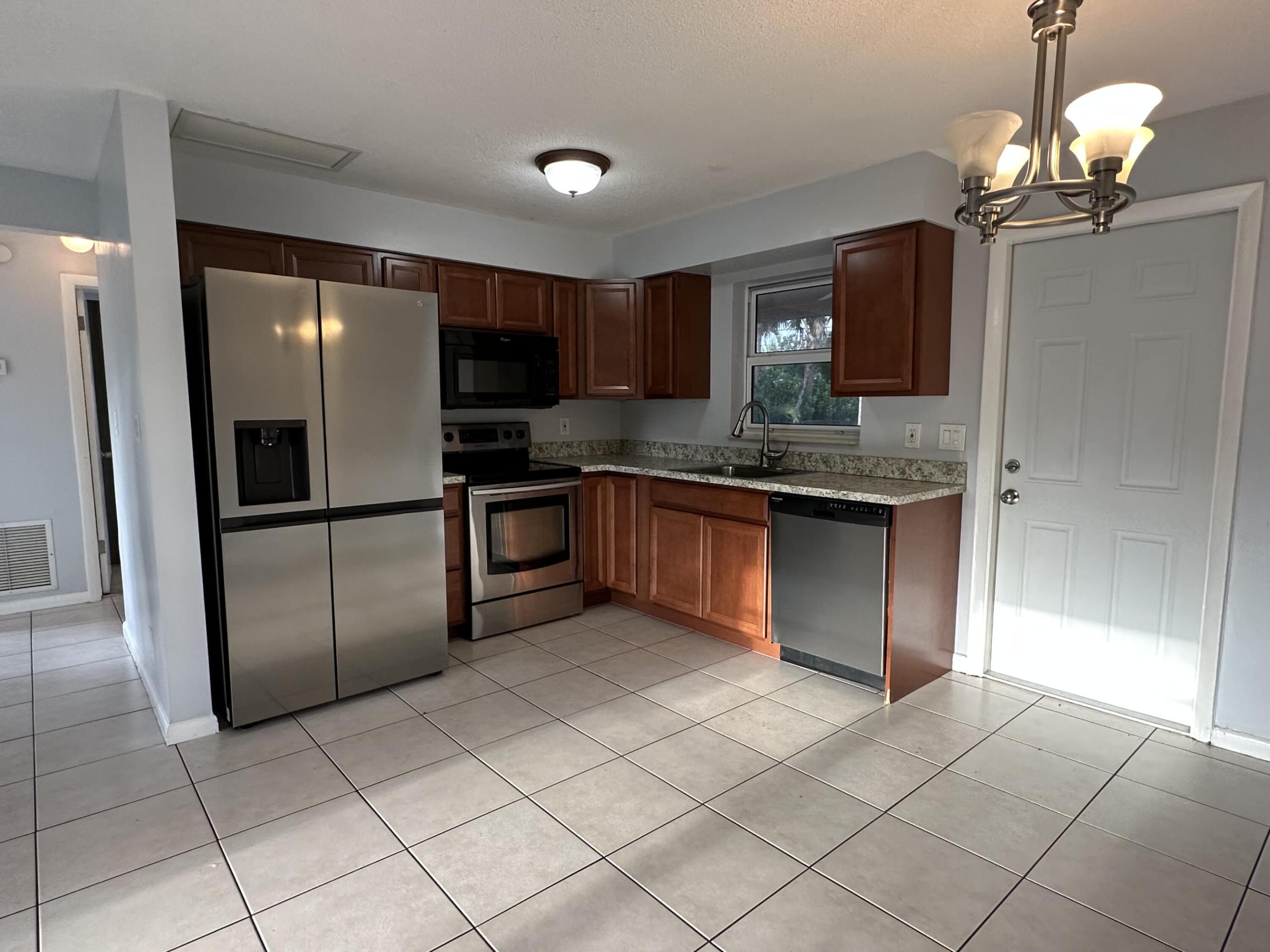 County no Subdivision - Residential Lease