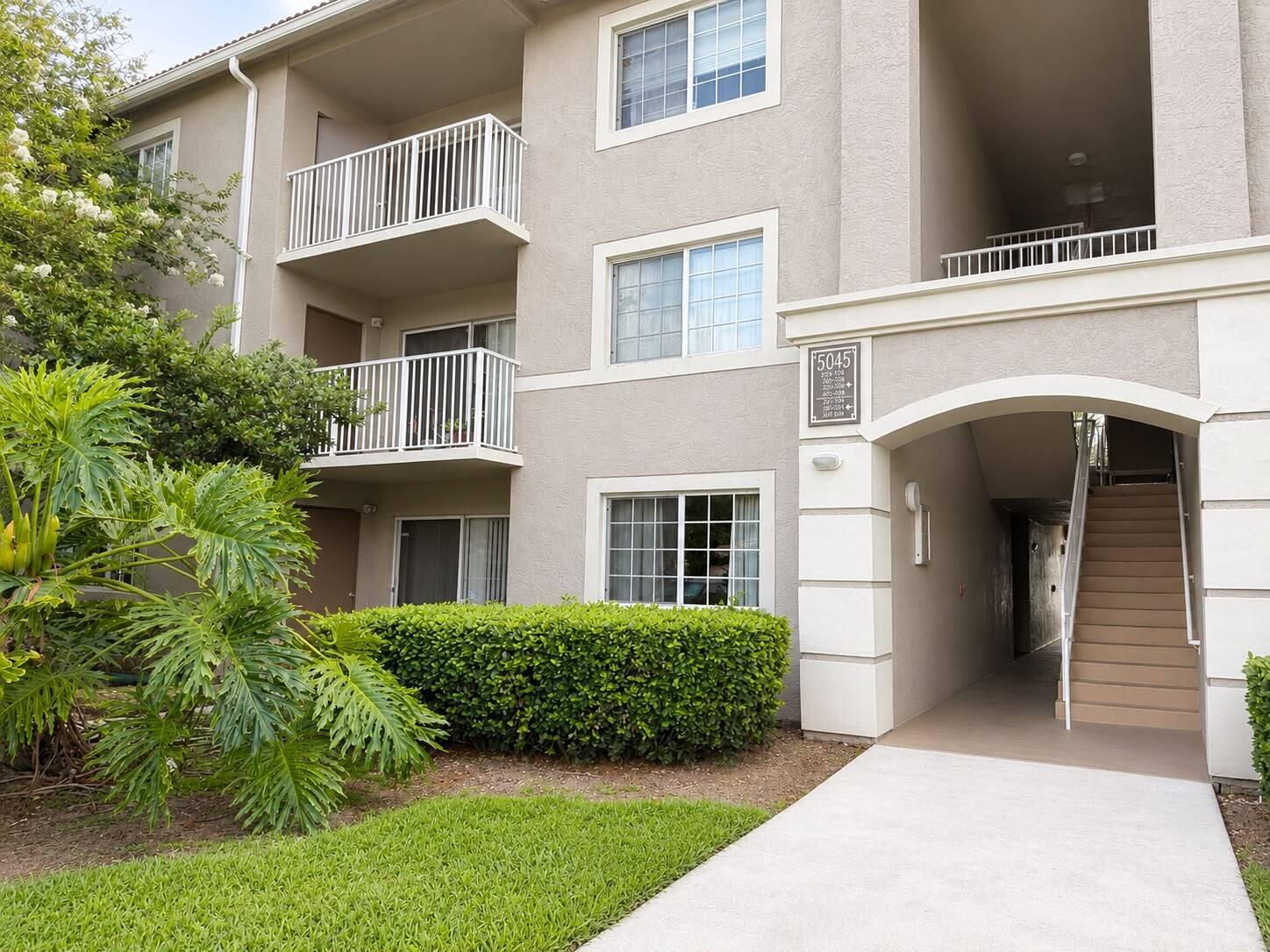 EVERGREEN LAKES CONDO - Residential