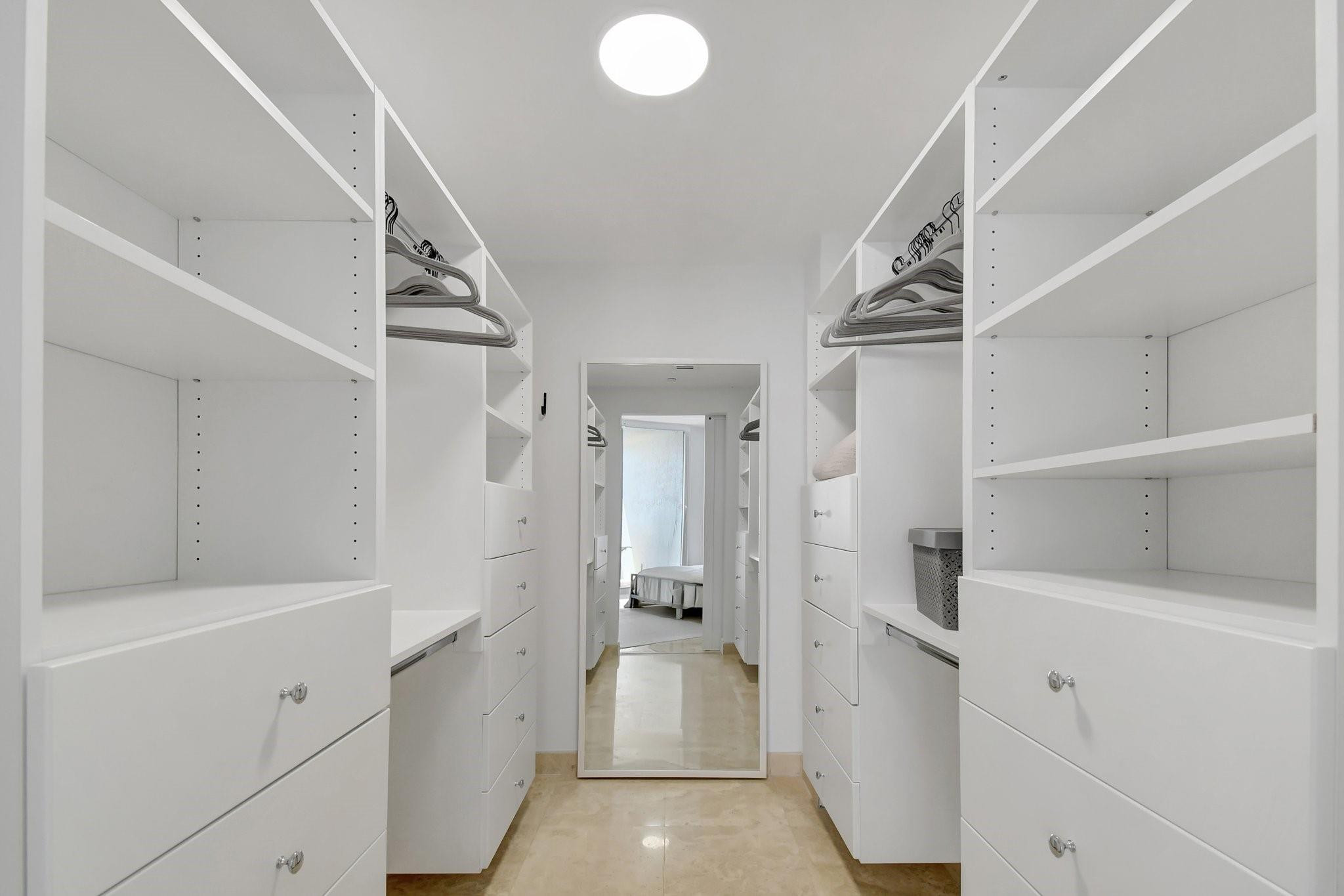 LHERMITAGE I CONDOMINIUM - Residential