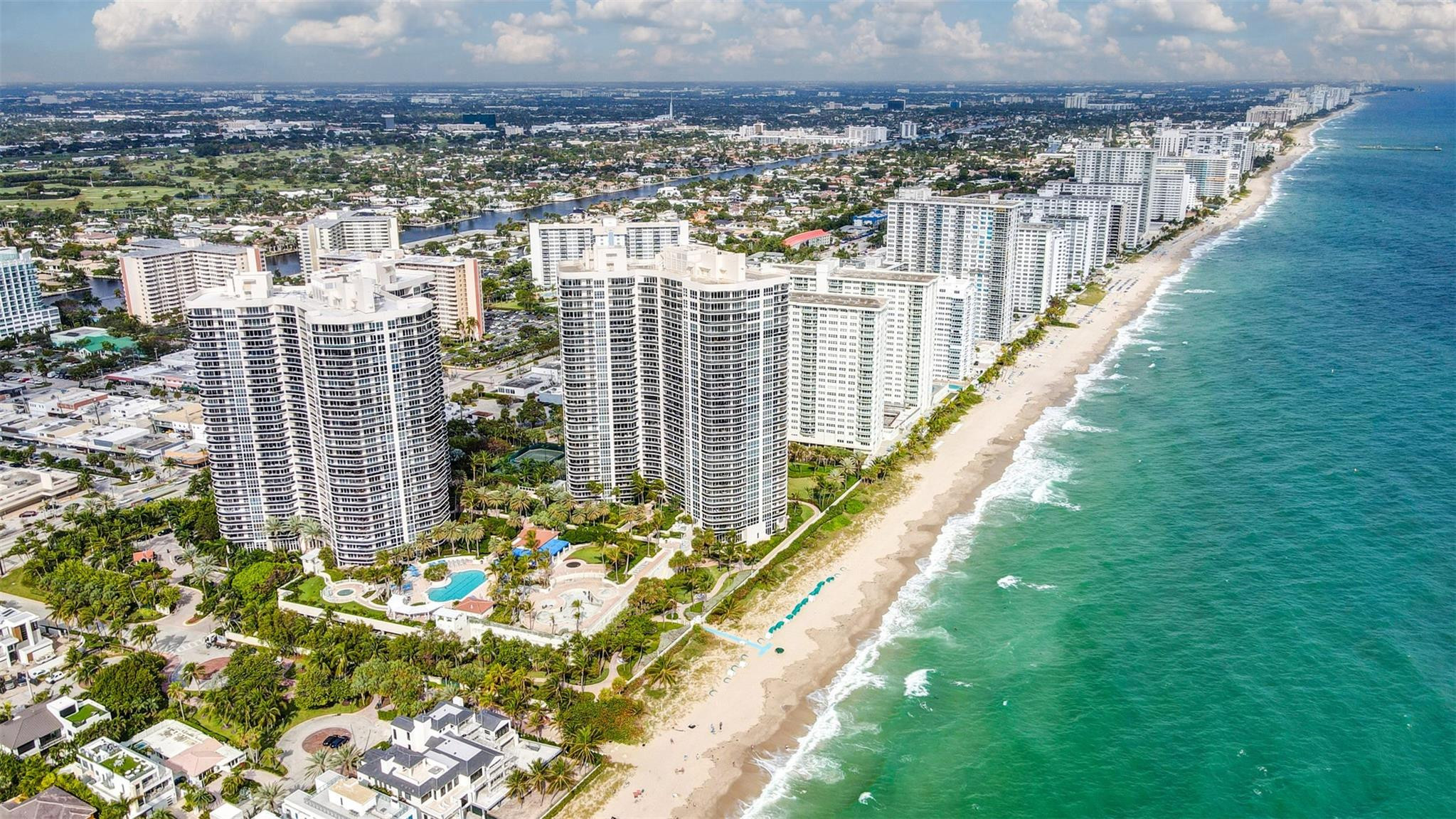 LHERMITAGE I CONDOMINIUM - Residential