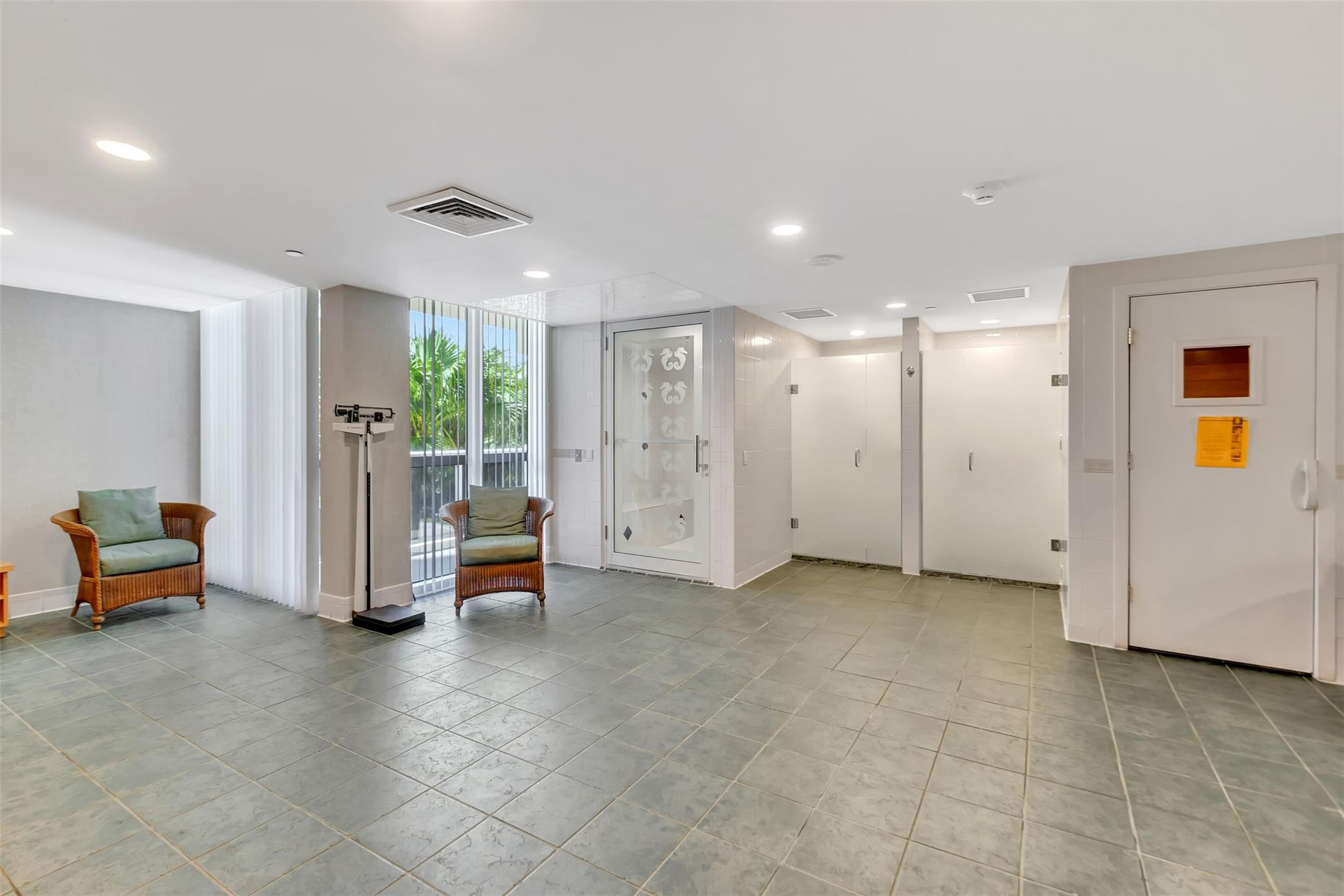 LHERMITAGE I CONDOMINIUM - Residential