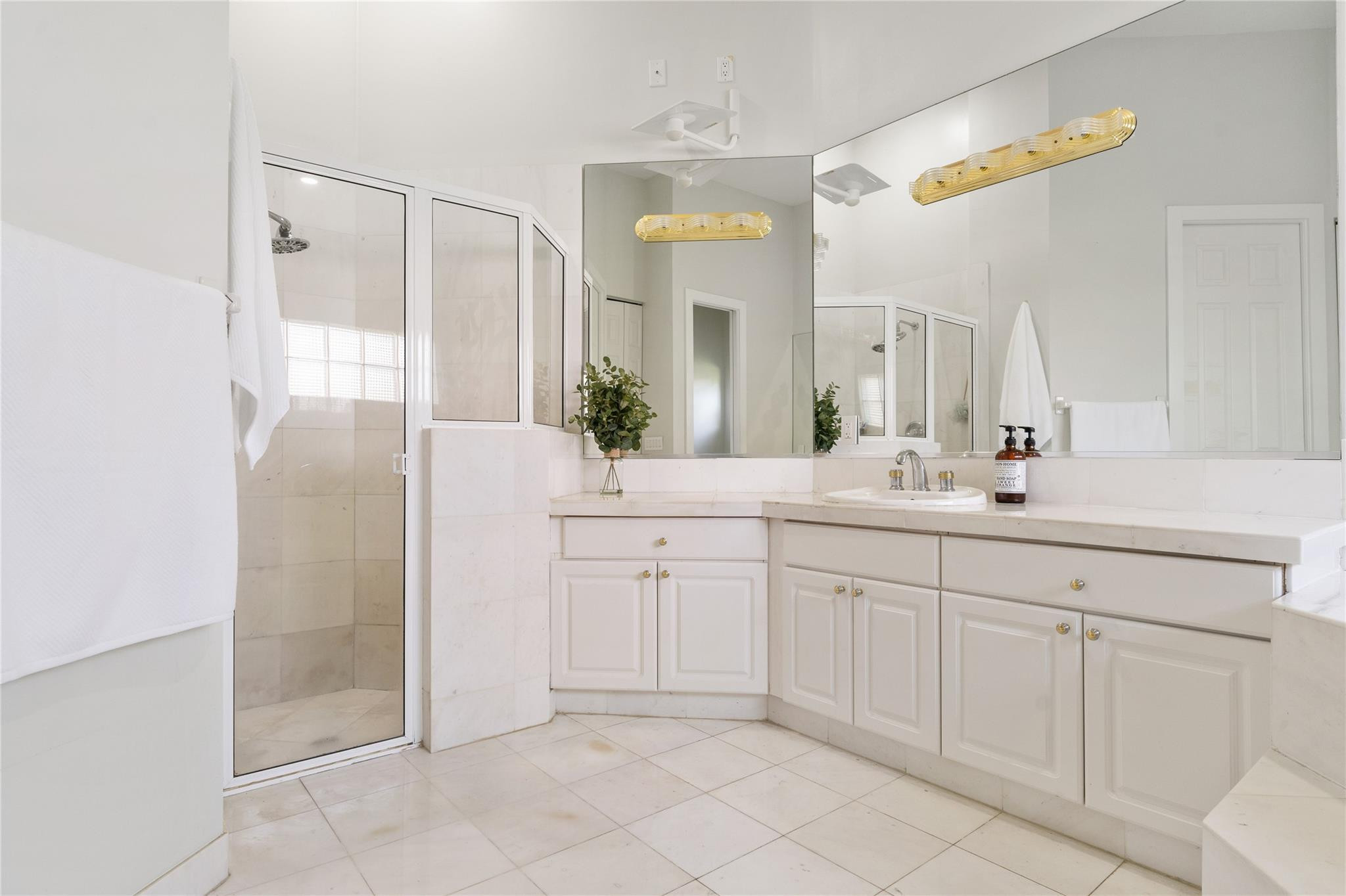 Brookside Grove - Residential Lease
