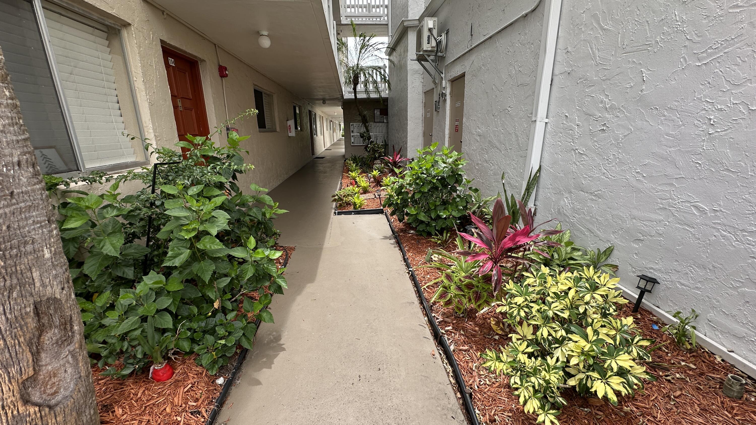 LAS VISTAS A IN INVERRARY CONDO - Residential
