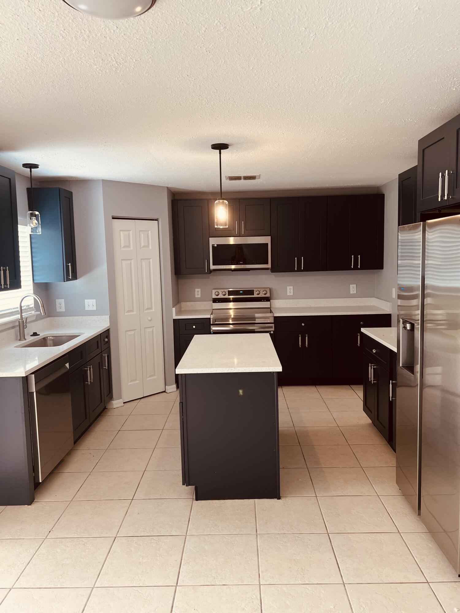 PORT ST LUCIE SECTION  31 - Residential Lease