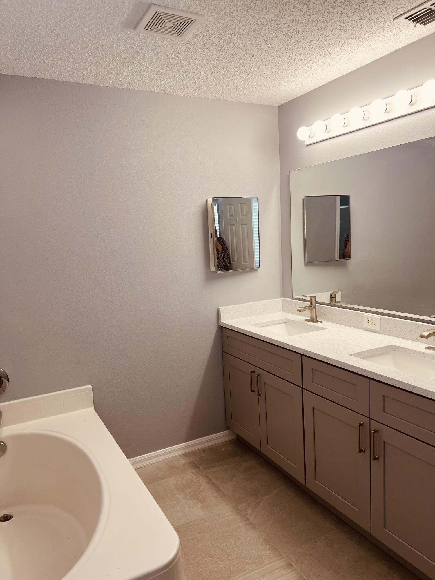 PORT ST LUCIE SECTION  31 - Residential Lease