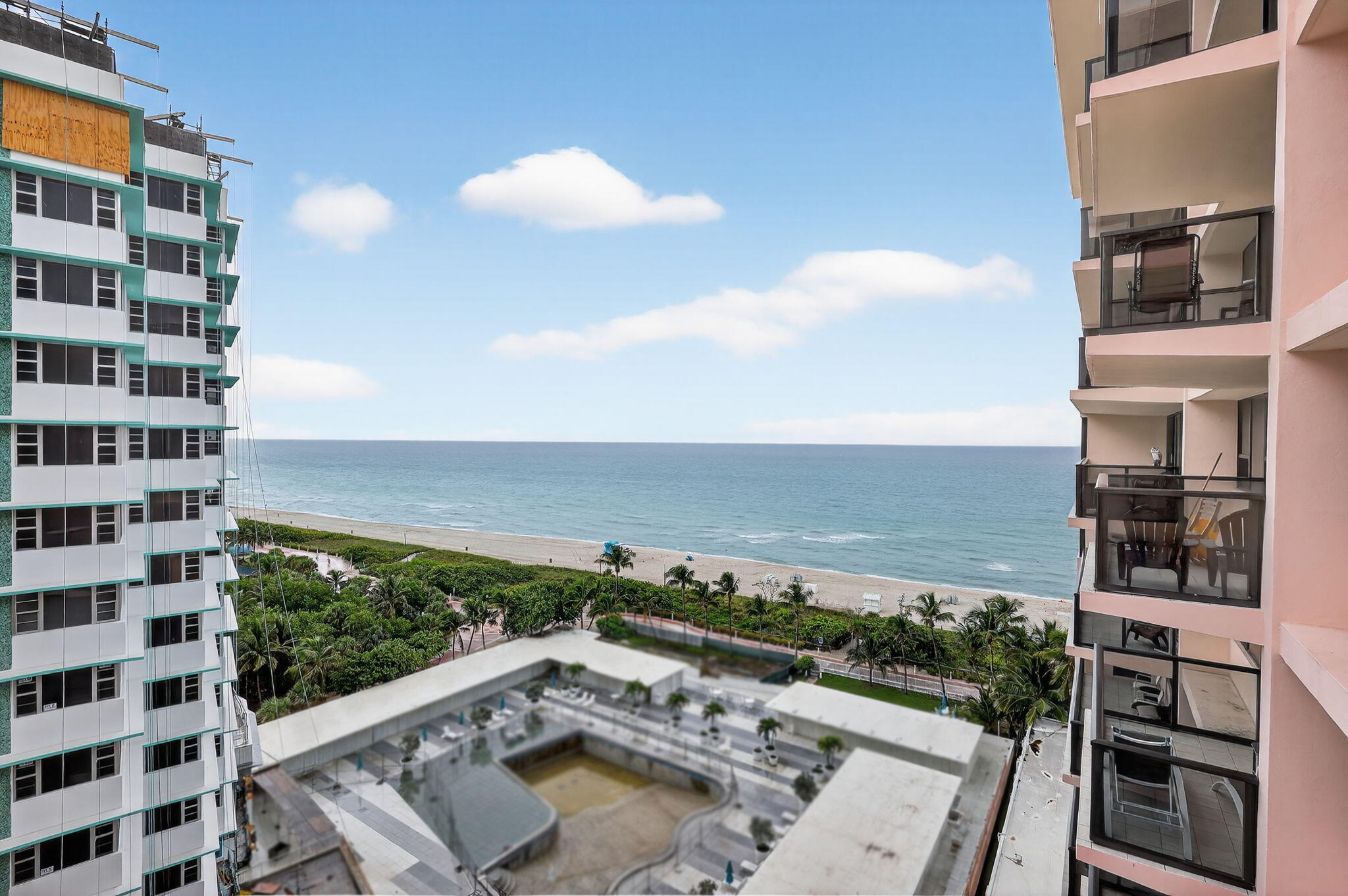 THE ALEXANDER CONDO - Residential