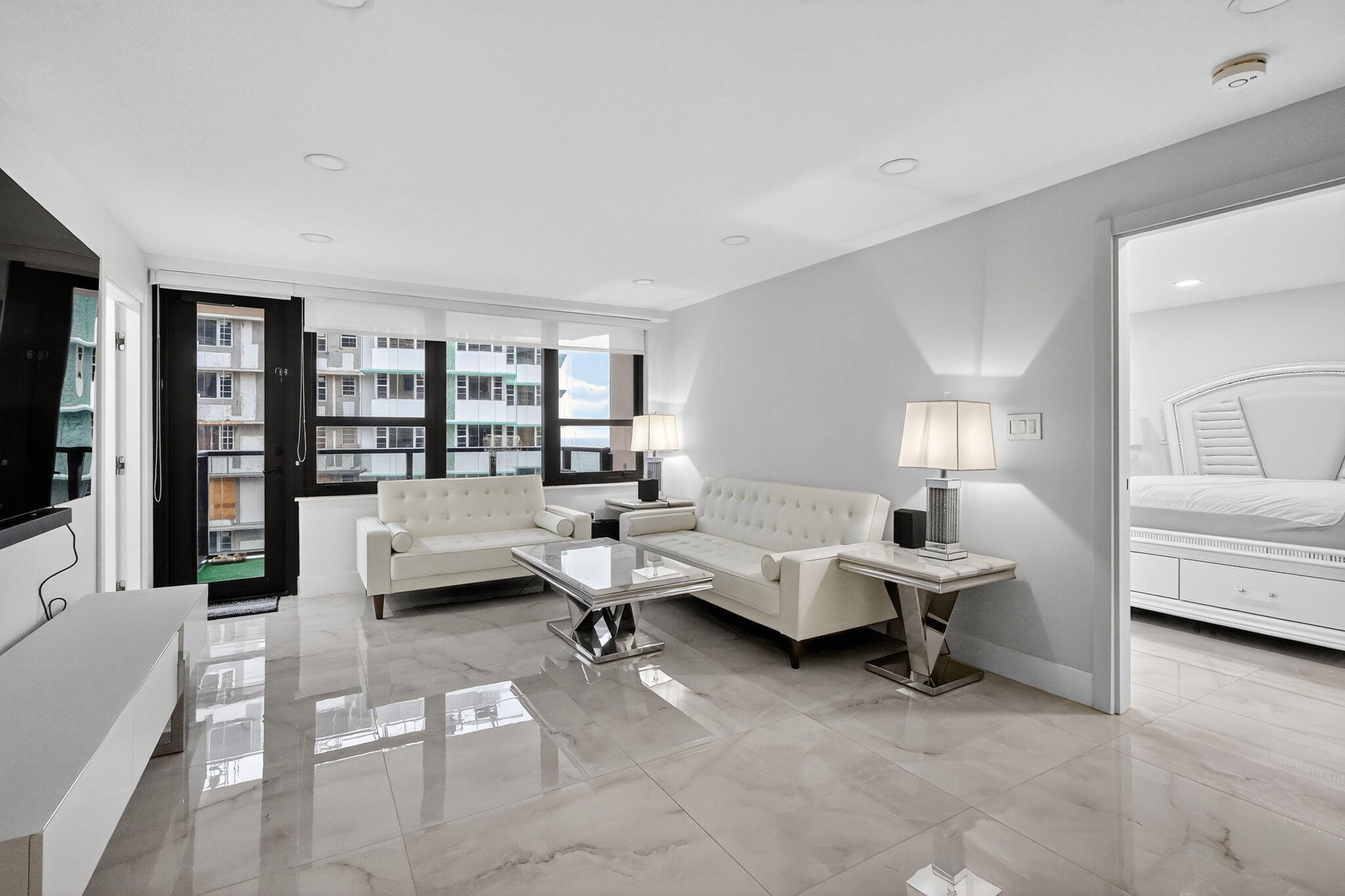 THE ALEXANDER CONDO - Residential