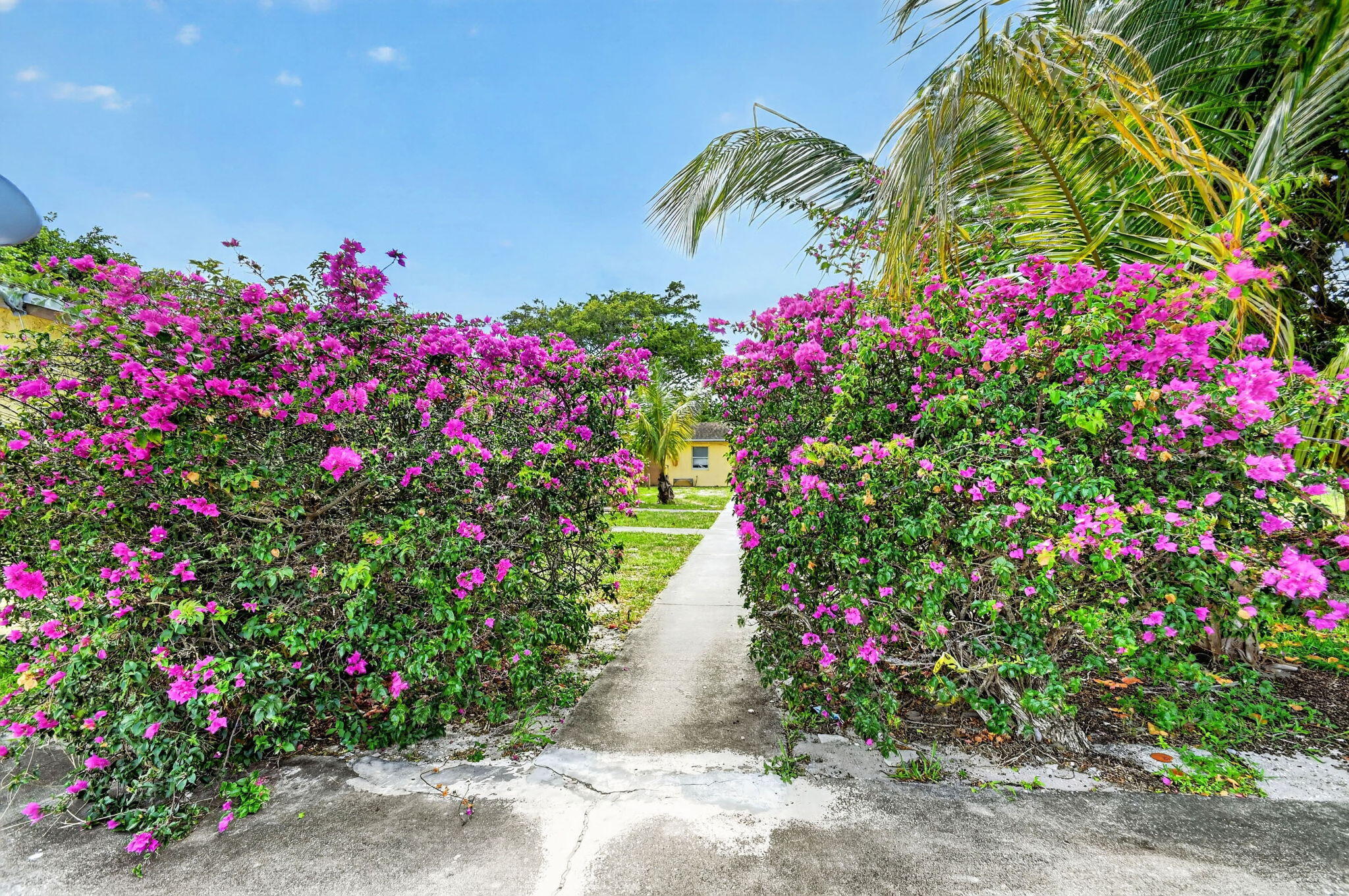 PALM BEACH FARMS CO 7 - Residential Income