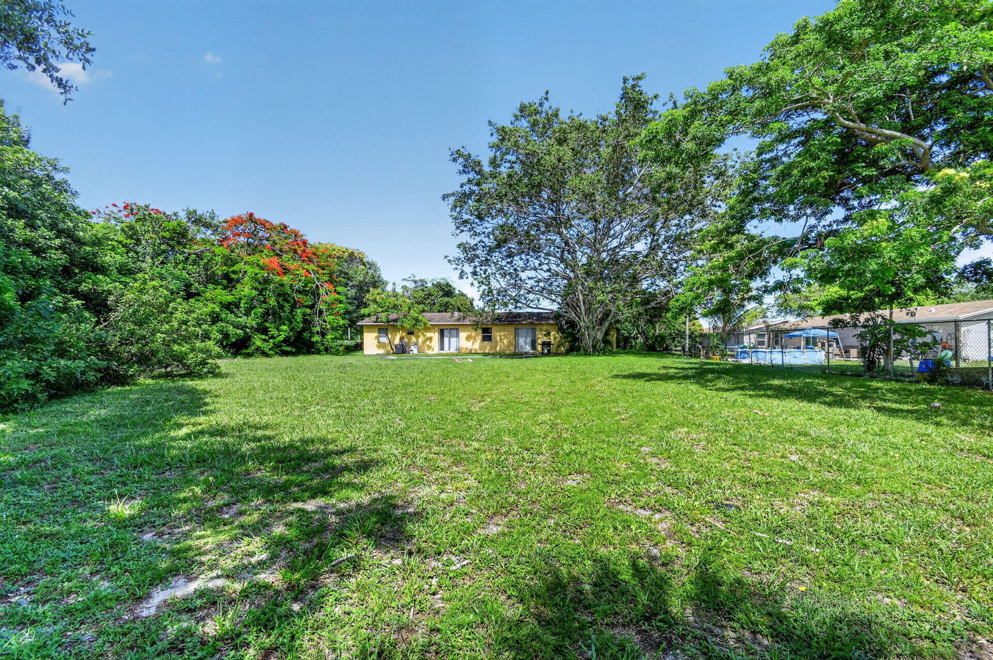 PALM BEACH FARMS CO 7 - Residential Income
