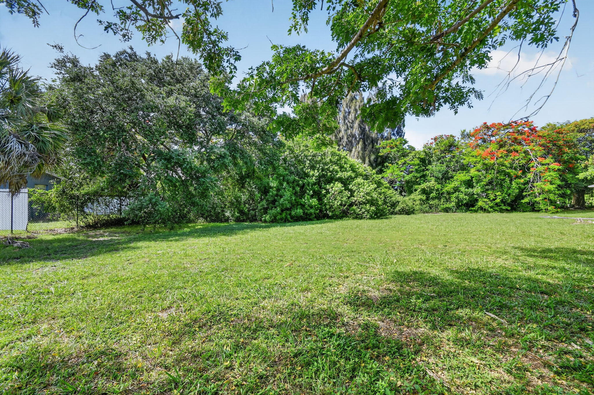 PALM BEACH FARMS CO 7 - Residential Income