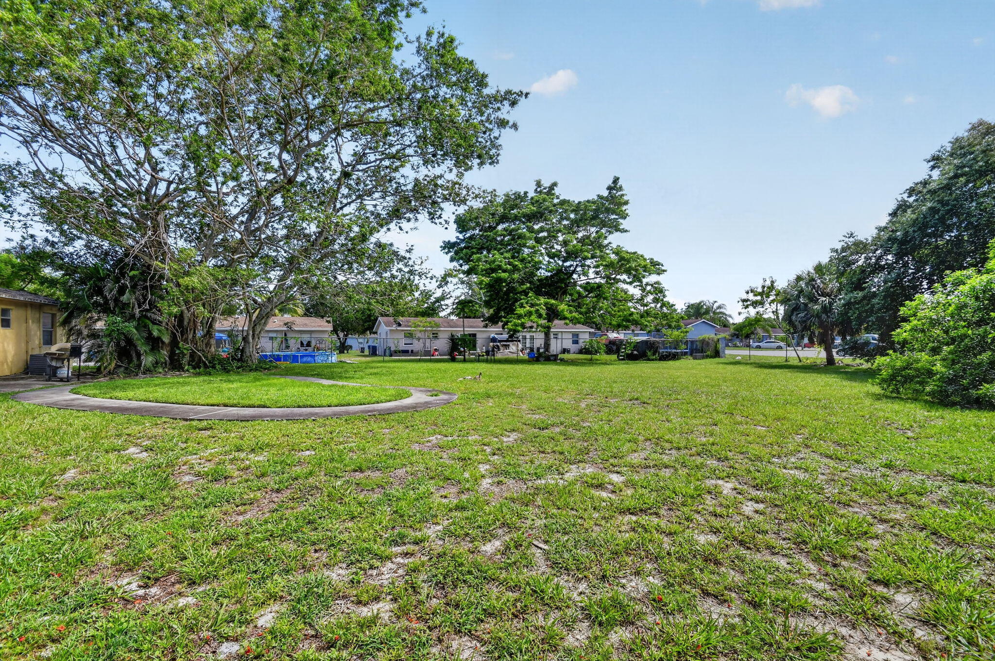 PALM BEACH FARMS CO 7 - Residential Income