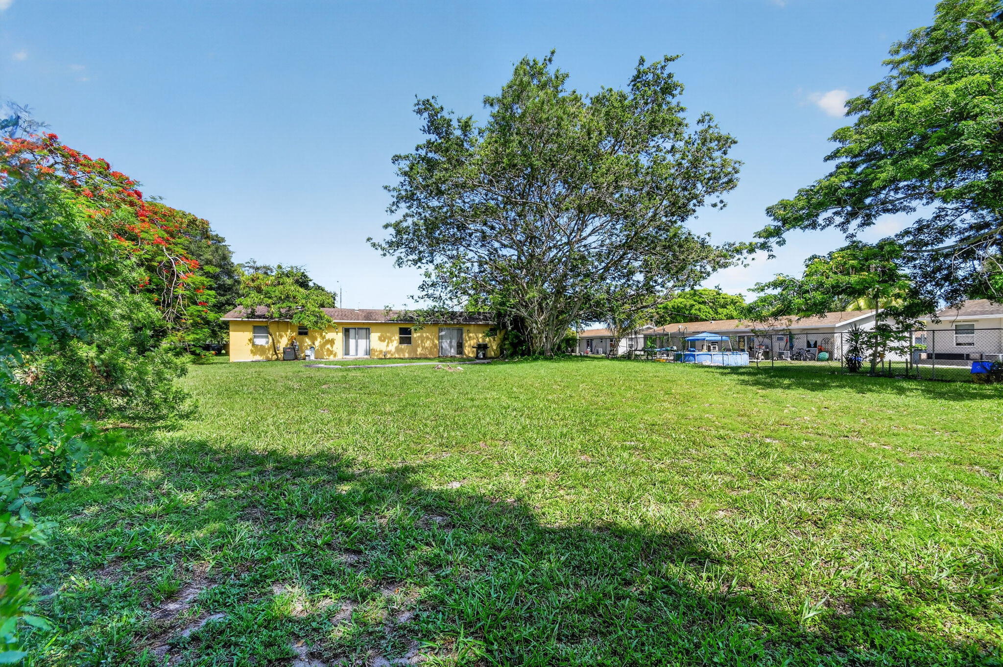 PALM BEACH FARMS CO 7 - Residential Income