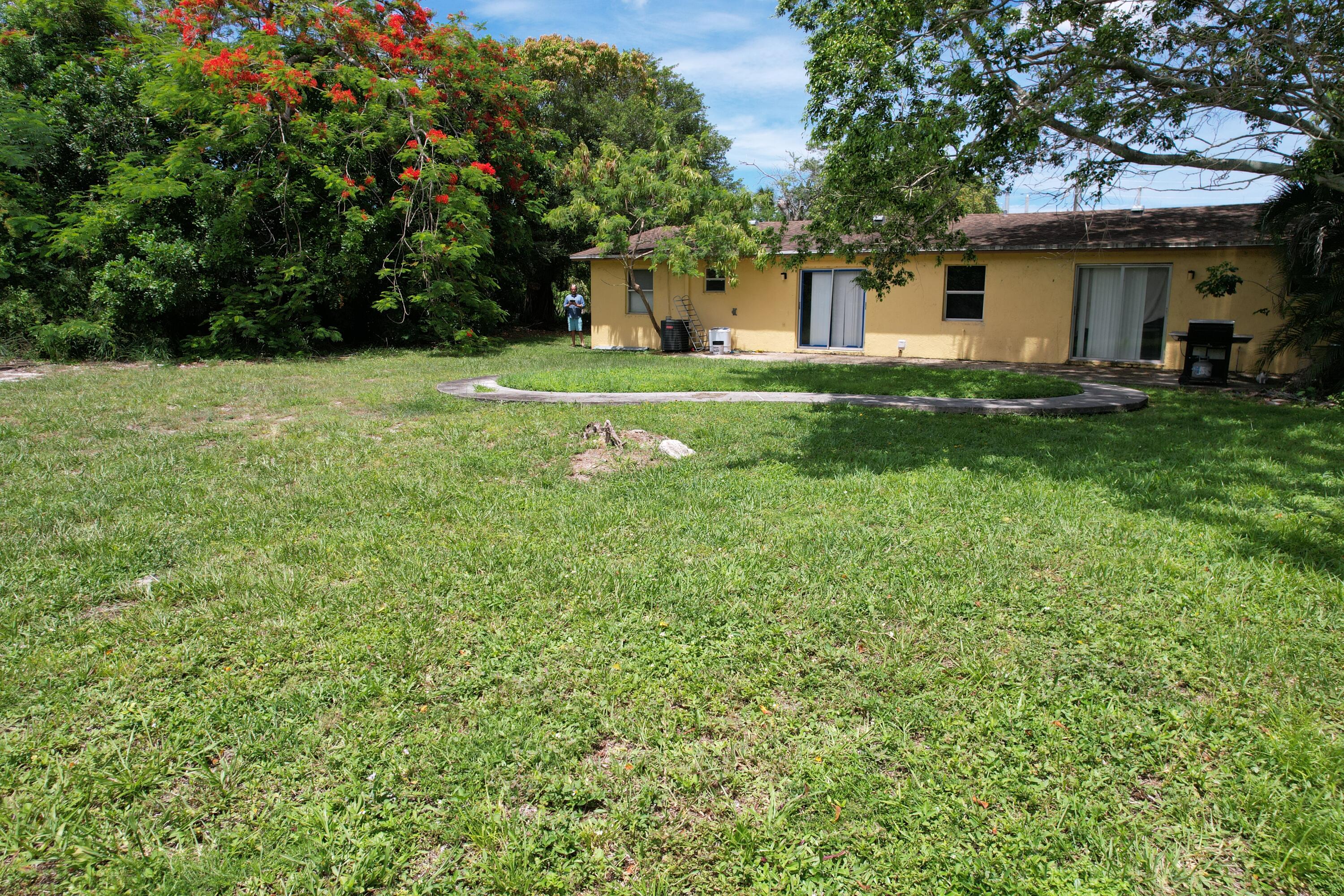 PALM BEACH FARMS CO 7 - Residential Income