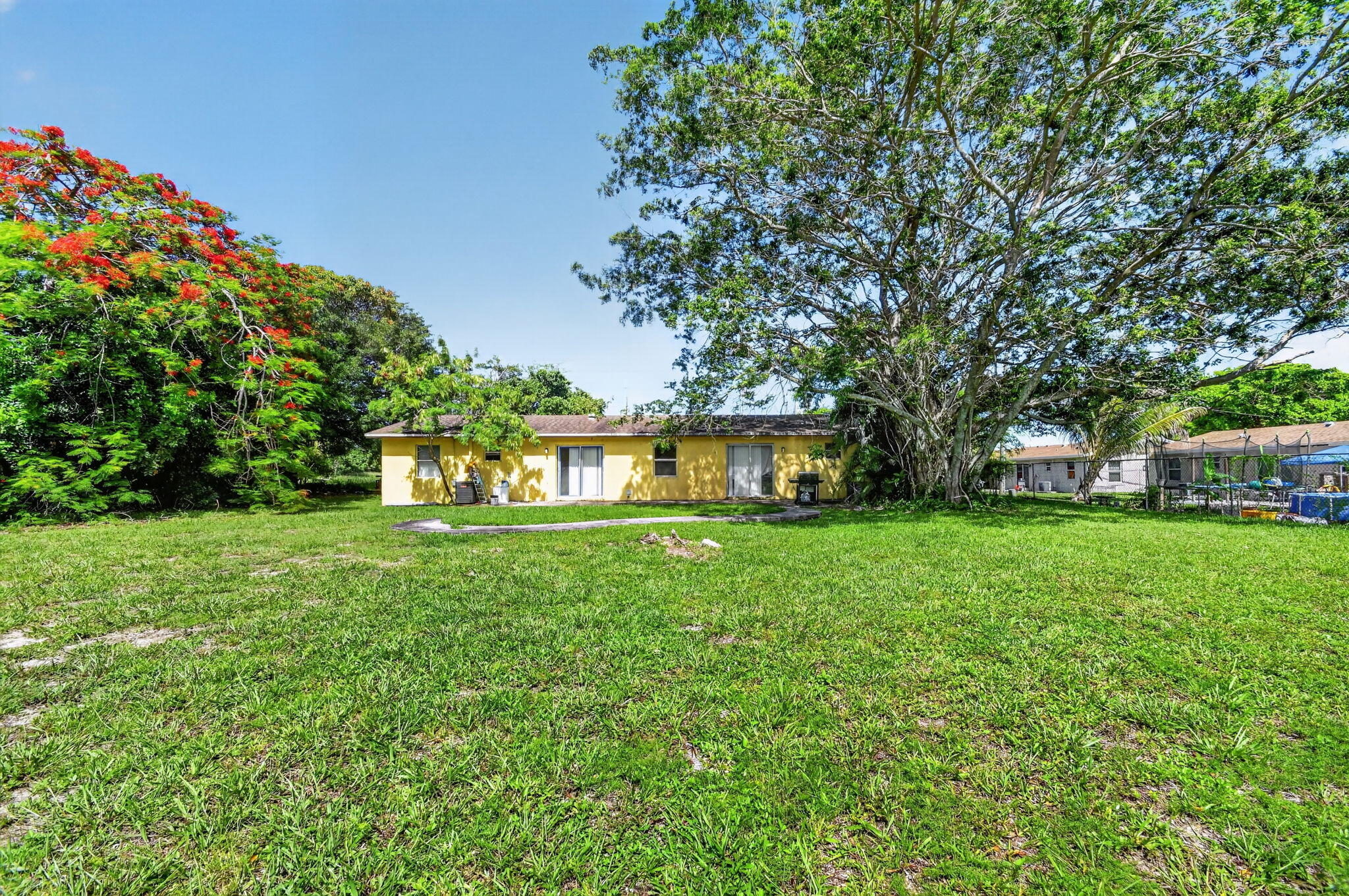 PALM BEACH FARMS CO 7 - Residential Income