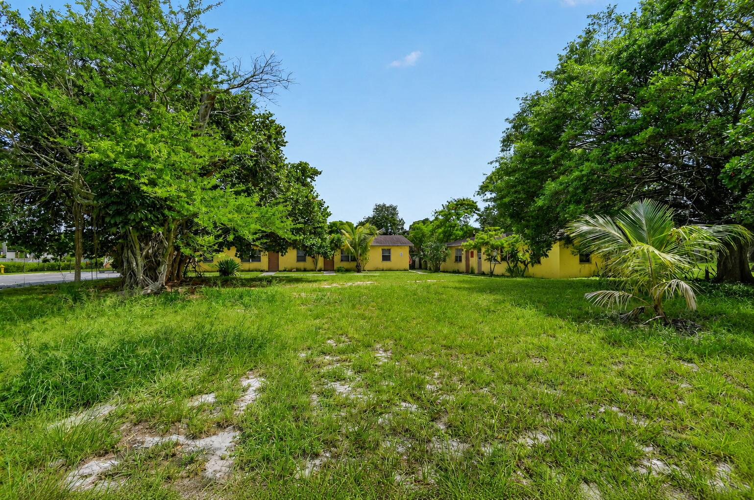 PALM BEACH FARMS CO 7 - Residential Income