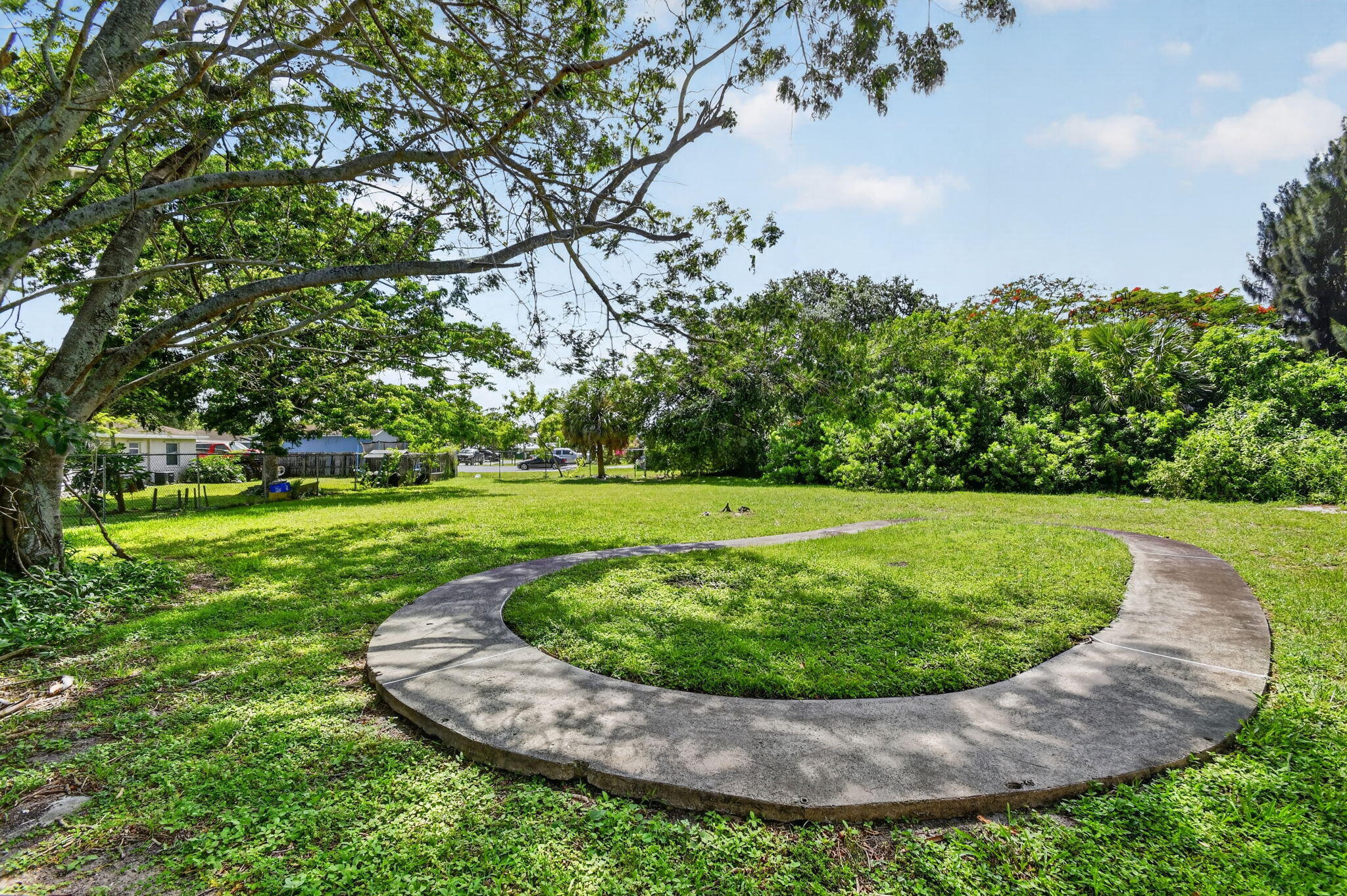 PALM BEACH FARMS CO 7 - Residential Income