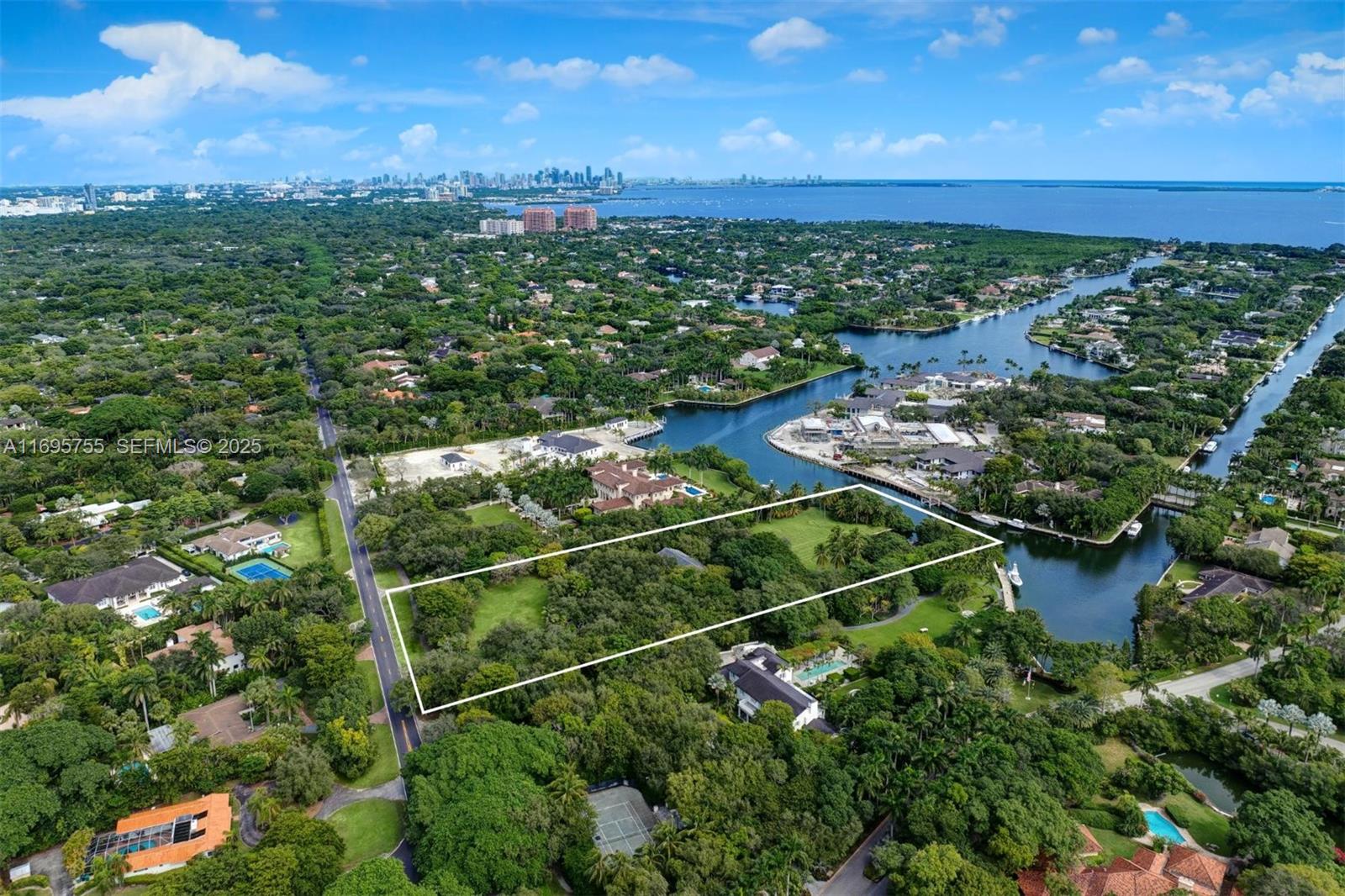 GABLES ESTATES NO 2 - Land