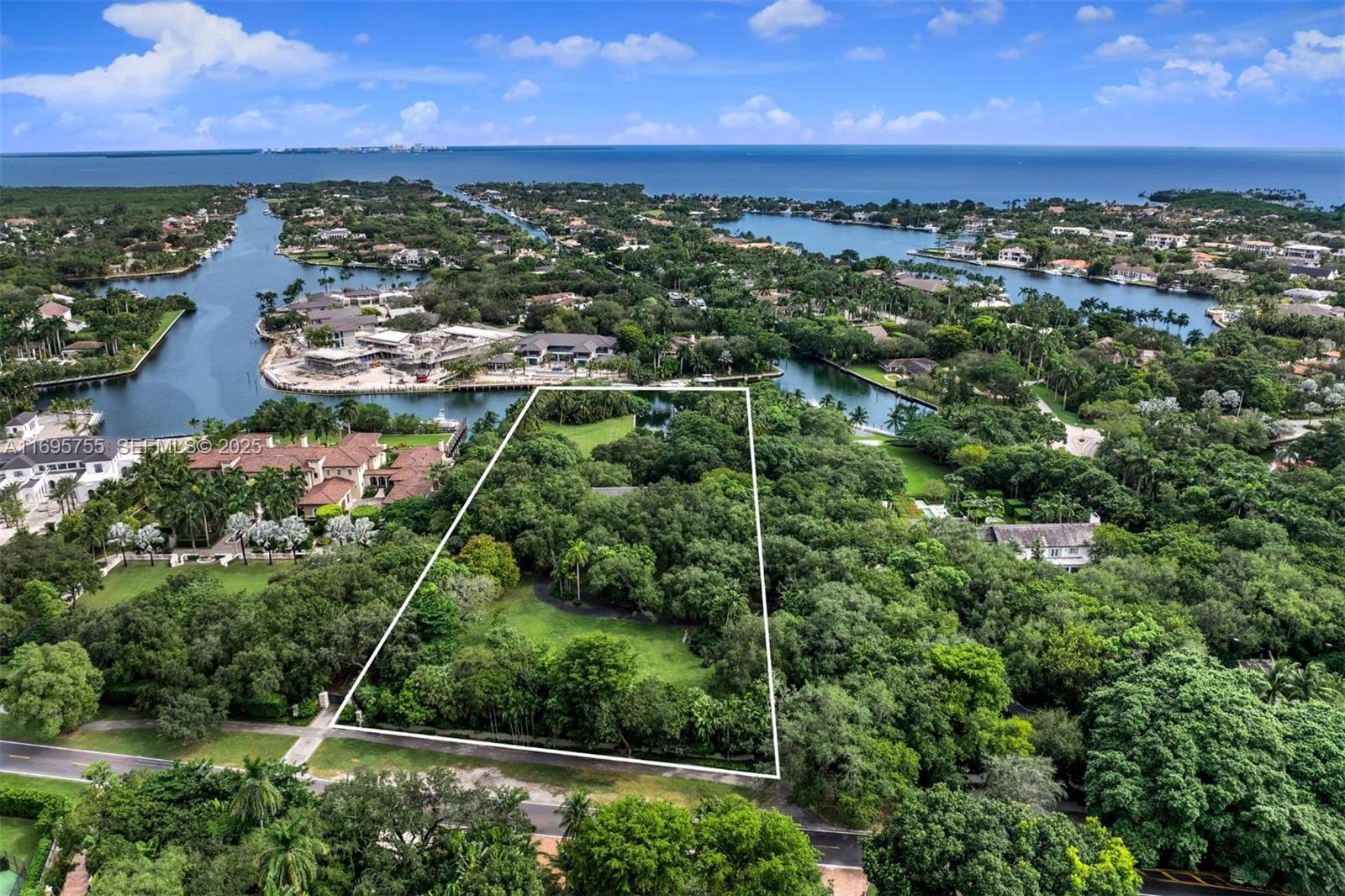 GABLES ESTATES NO 2 - Land