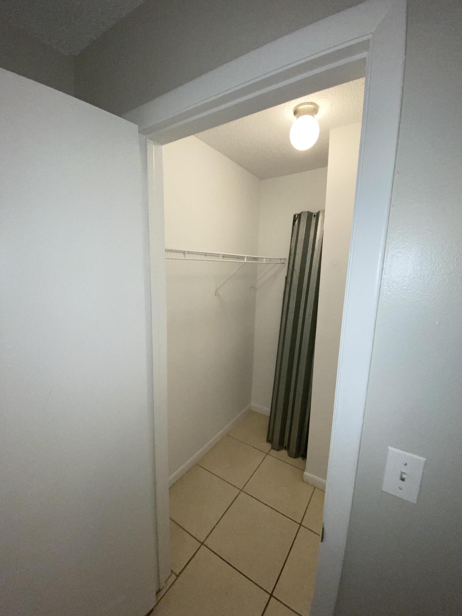 ABBEY PARK GARDENS I CONDO - Residential Lease