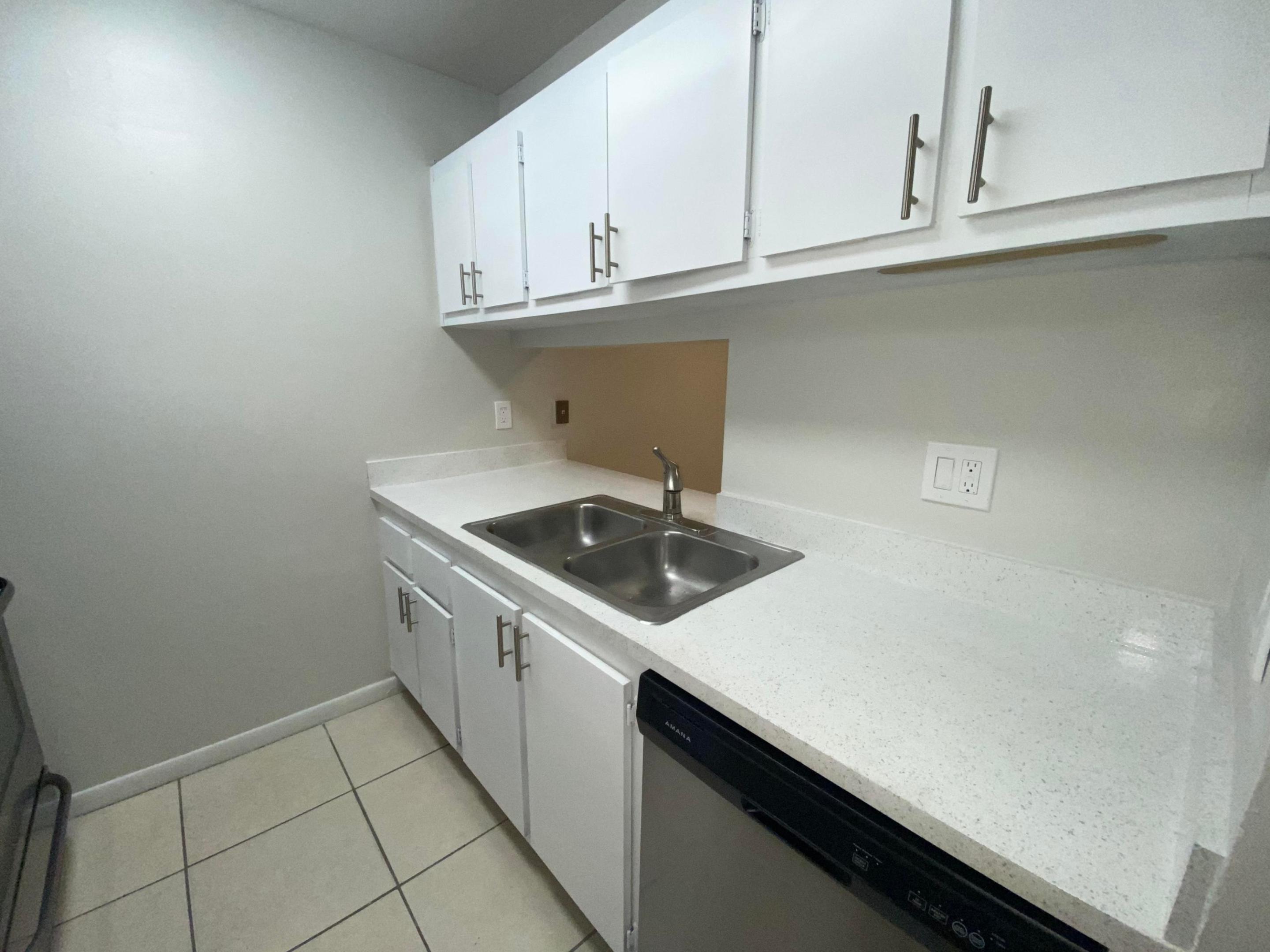 ABBEY PARK GARDENS I CONDO - Residential Lease