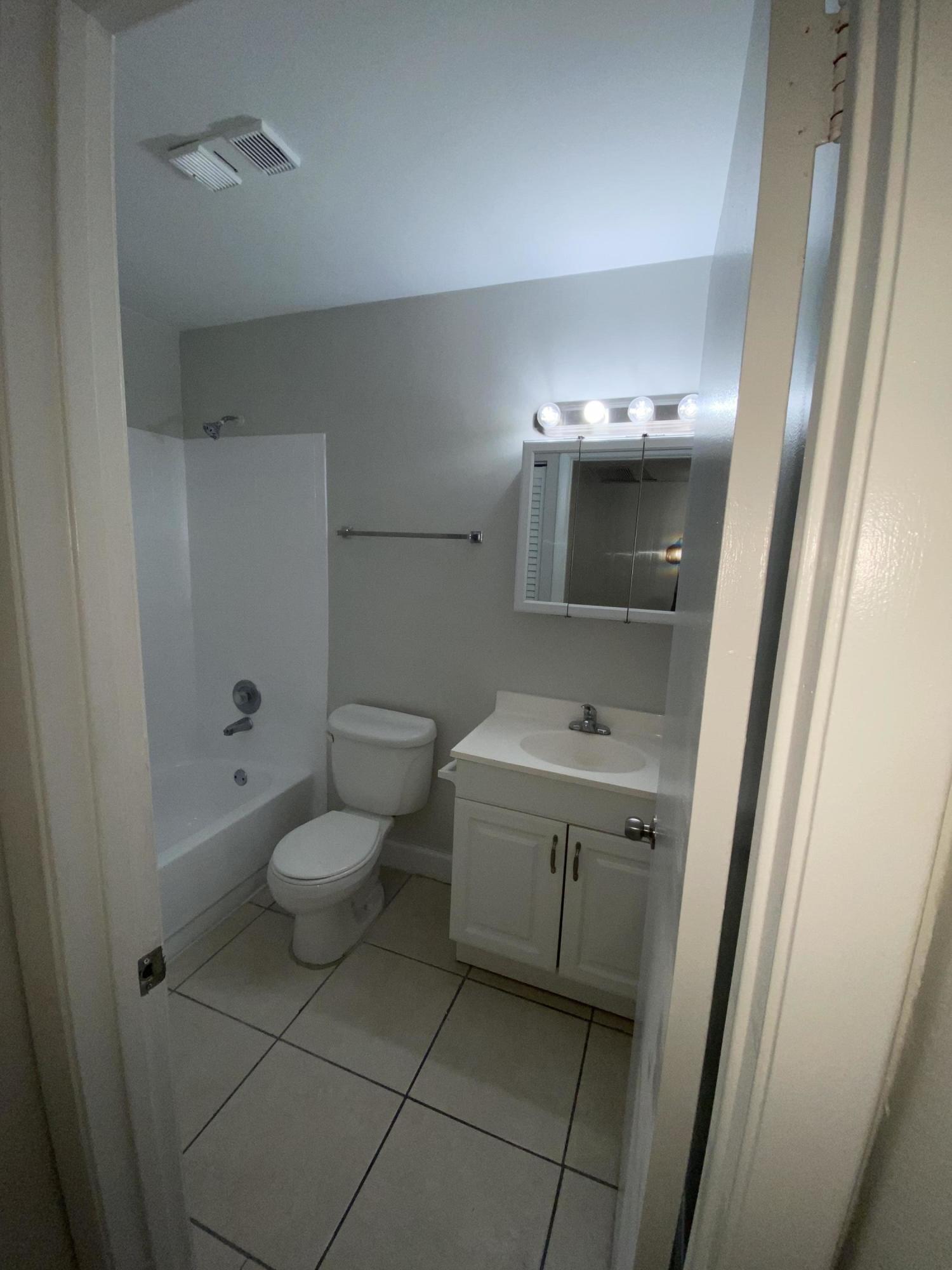 ABBEY PARK GARDENS I CONDO - Residential Lease
