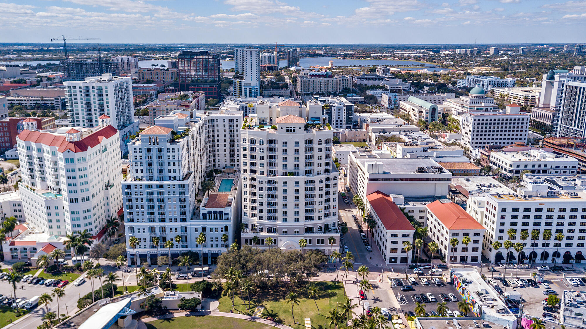 ESPLANADE GRANDE CONDO - Residential