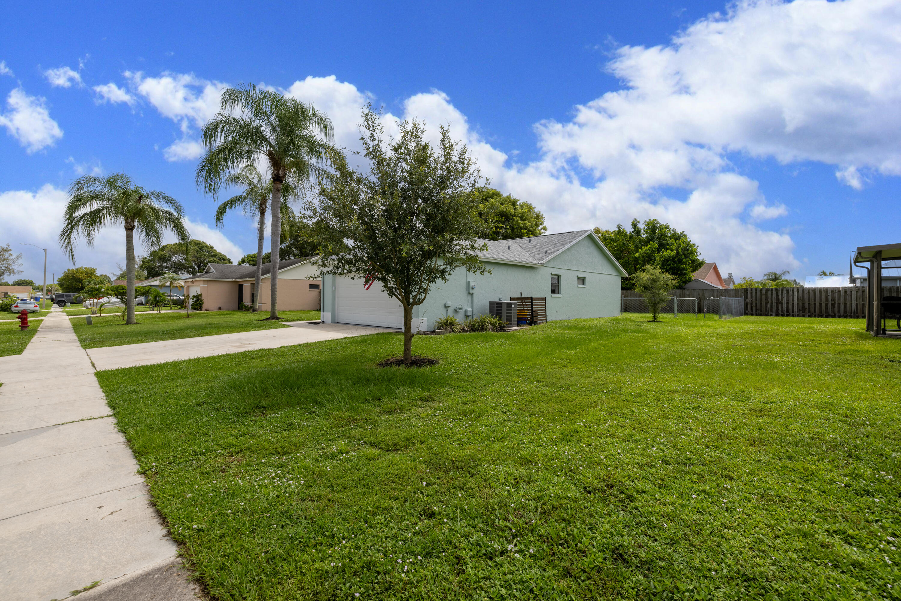 COUNTERPOINT ESTATES 14 - Residential