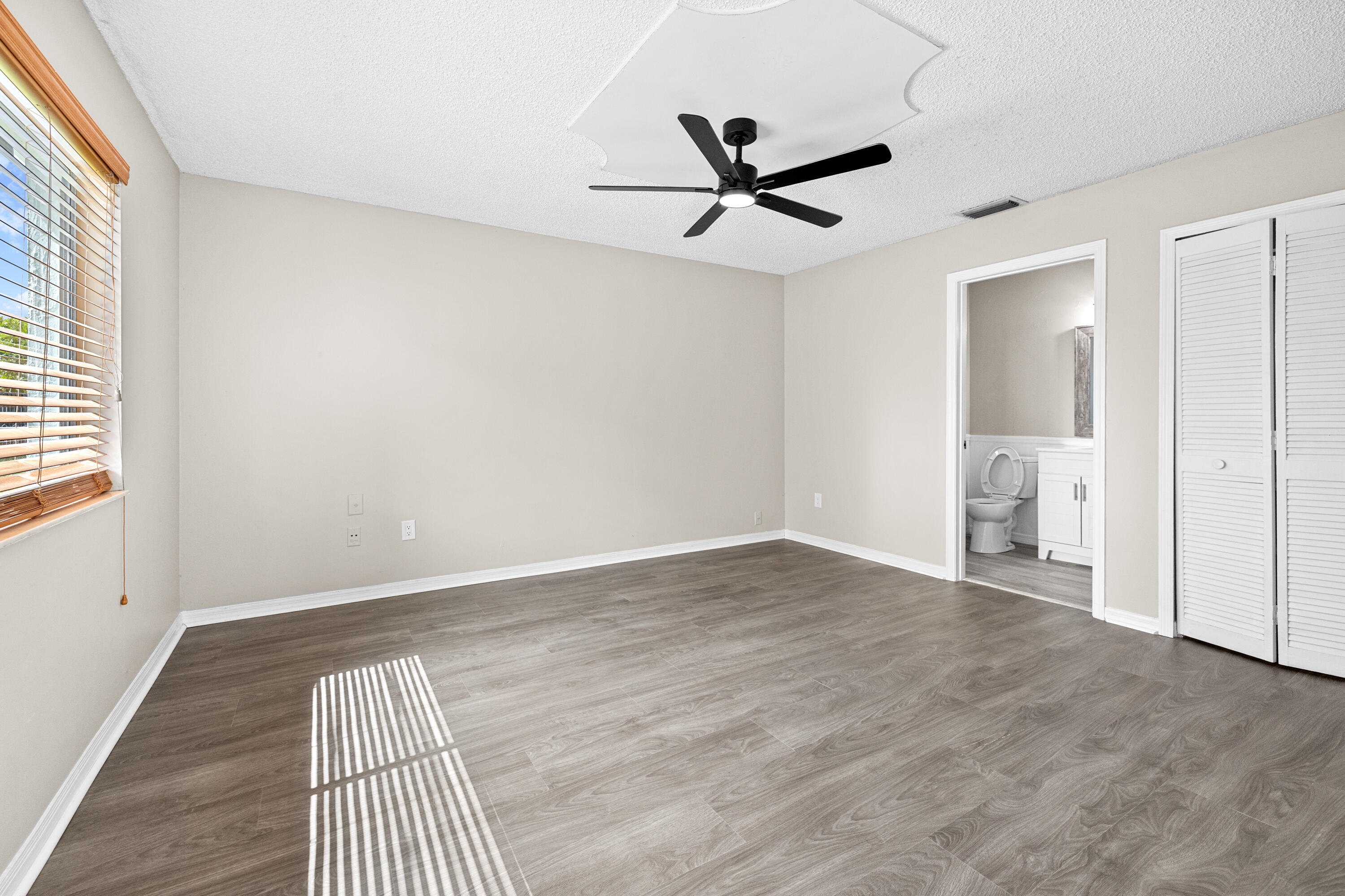 COUNTERPOINT ESTATES 14 - Residential