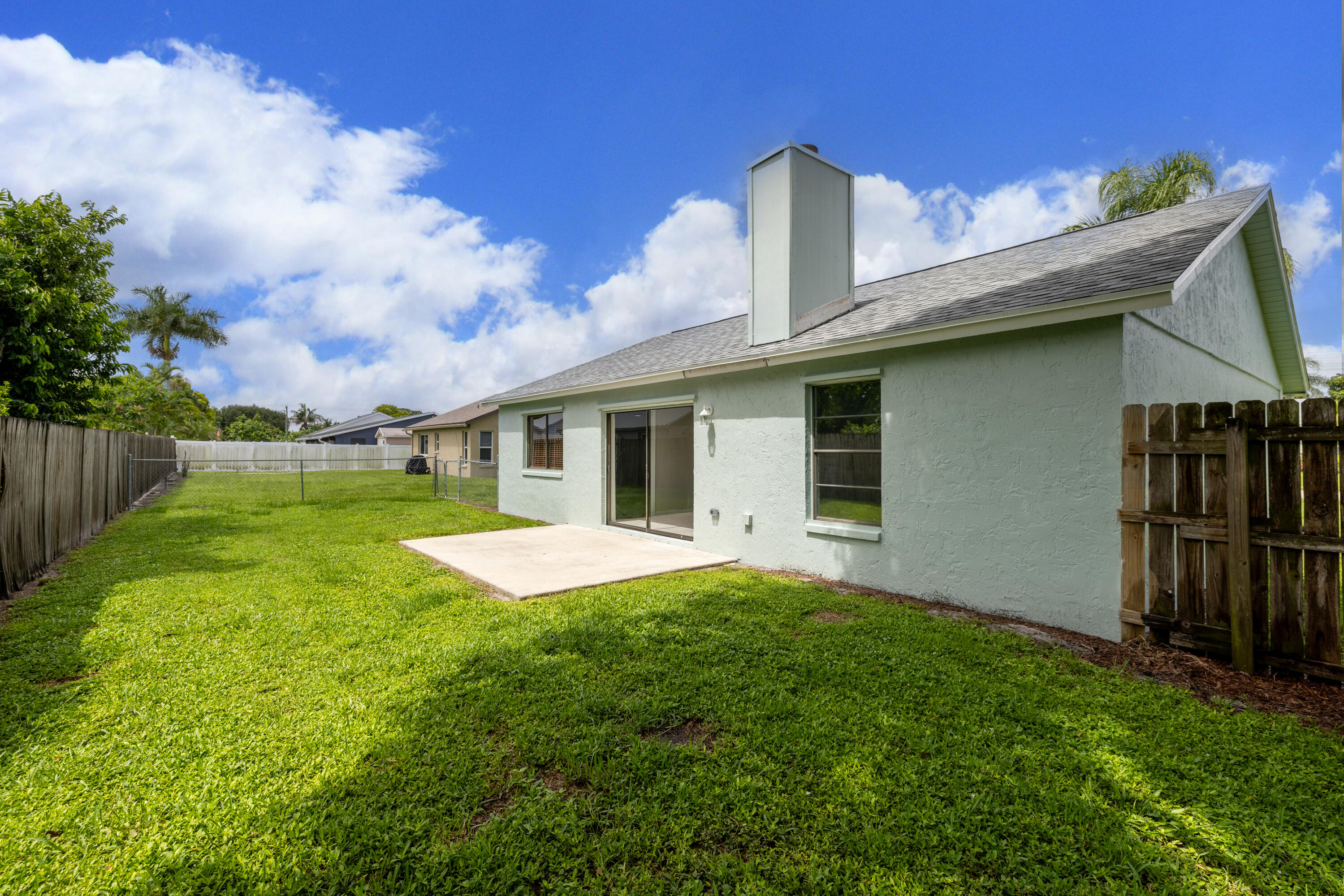 COUNTERPOINT ESTATES 14 - Residential