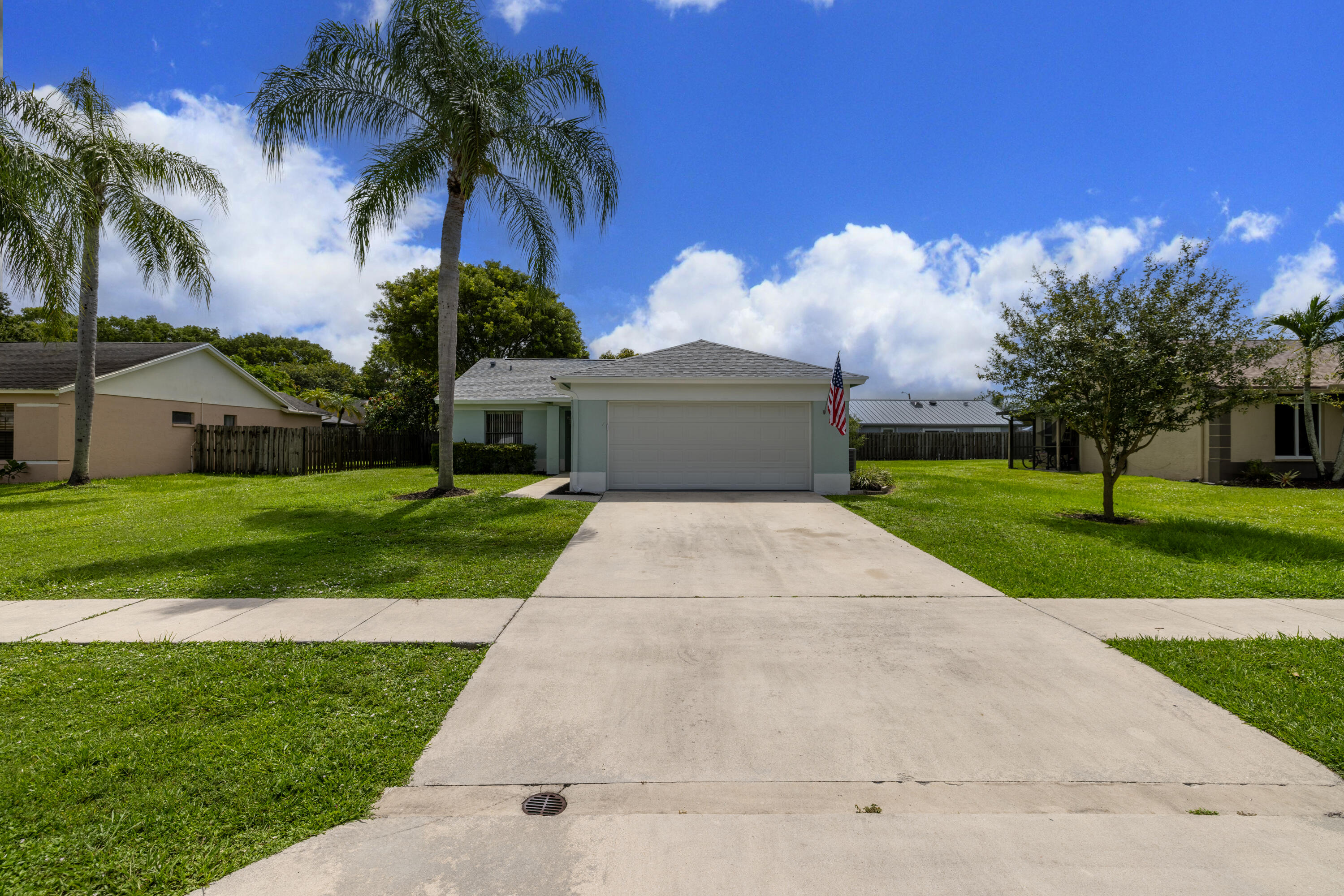 COUNTERPOINT ESTATES 14 - Residential