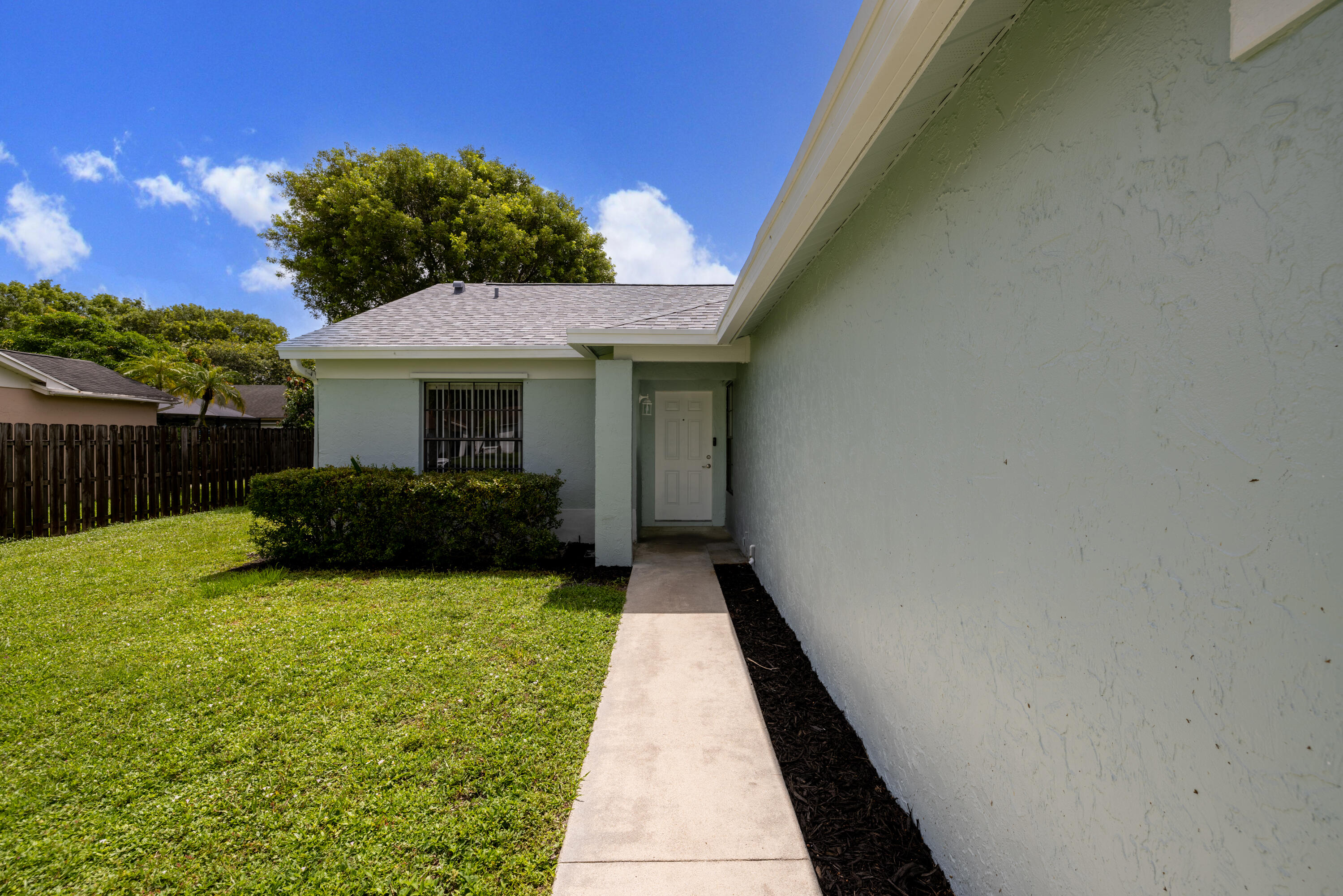 COUNTERPOINT ESTATES 14 - Residential