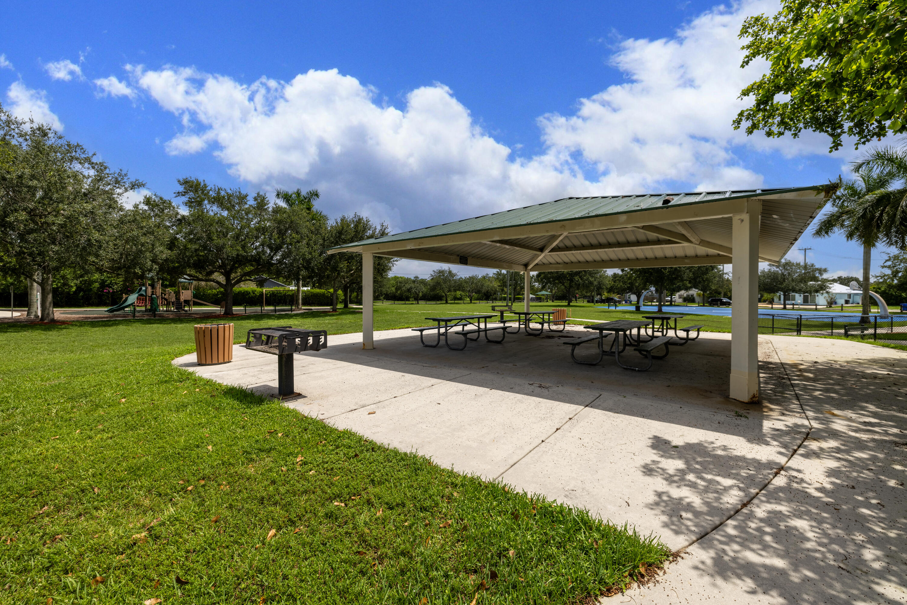 COUNTERPOINT ESTATES 14 - Residential