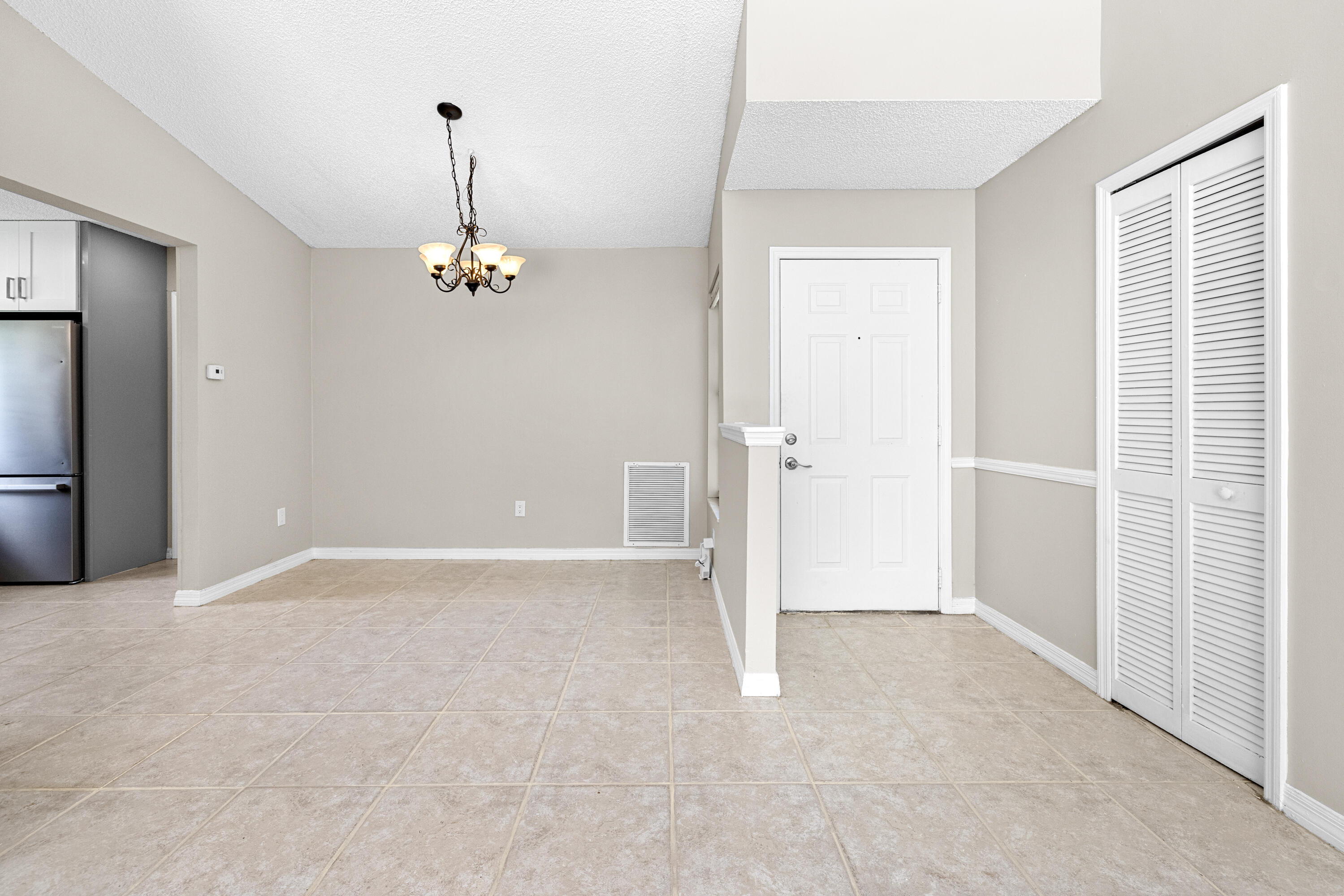 COUNTERPOINT ESTATES 14 - Residential