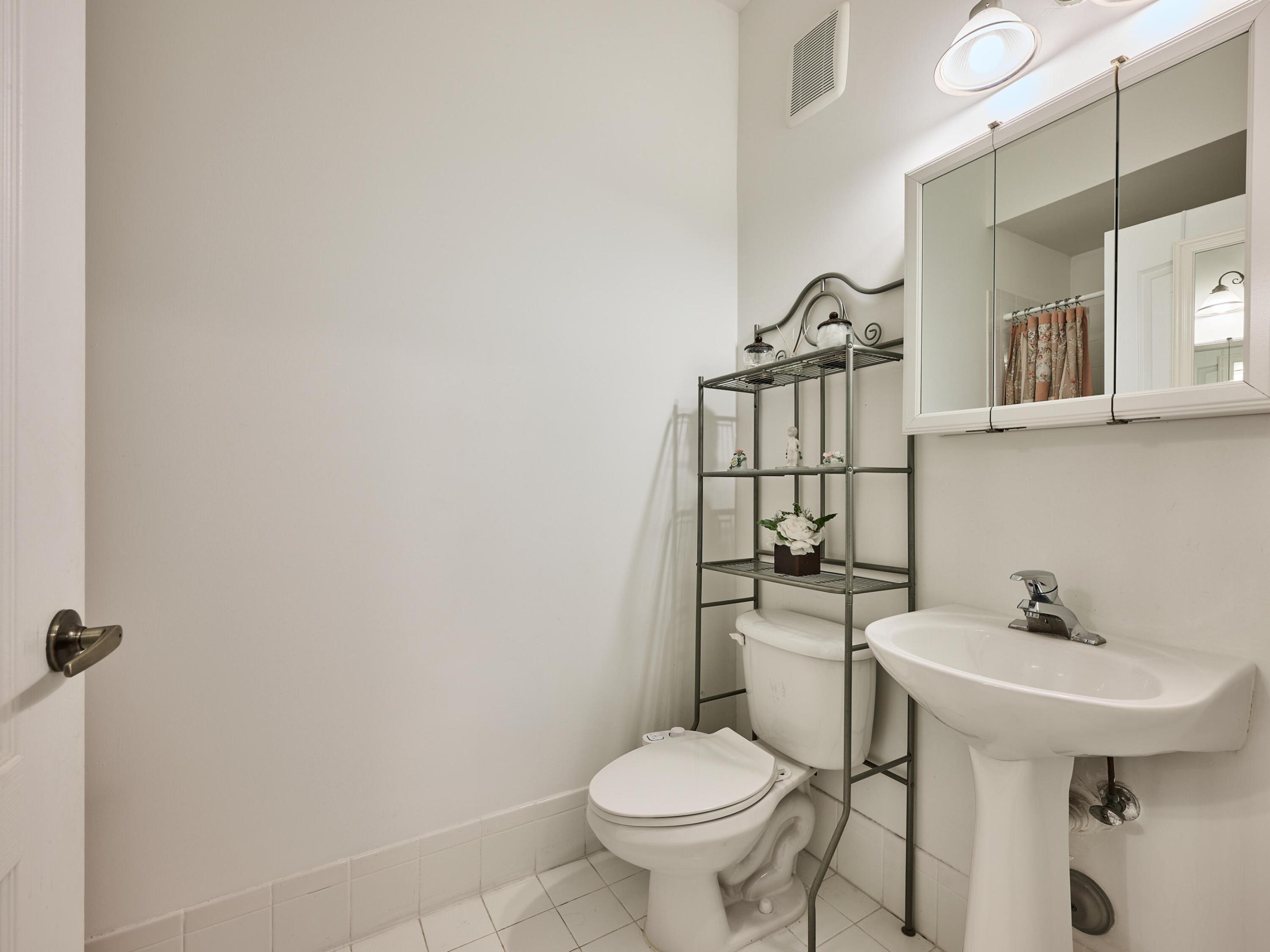 SHOMA COURTYARDS I AT ROYAL PALM CONDOMI - Residential